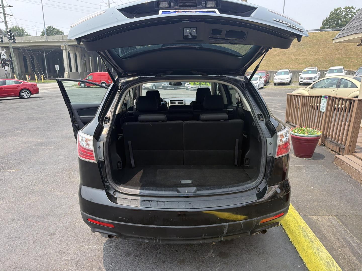 2010 Black Mazda CX-9 Grand Touring AWD (JM3TB3MV1A0) with an 3.7L V6 DOHC 24V engine, 6-Speed Automatic transmission, located at 5700 Curlew Drive, Norfolk, VA, 23502, (757) 455-6330, 36.841885, -76.209412- Photo#10