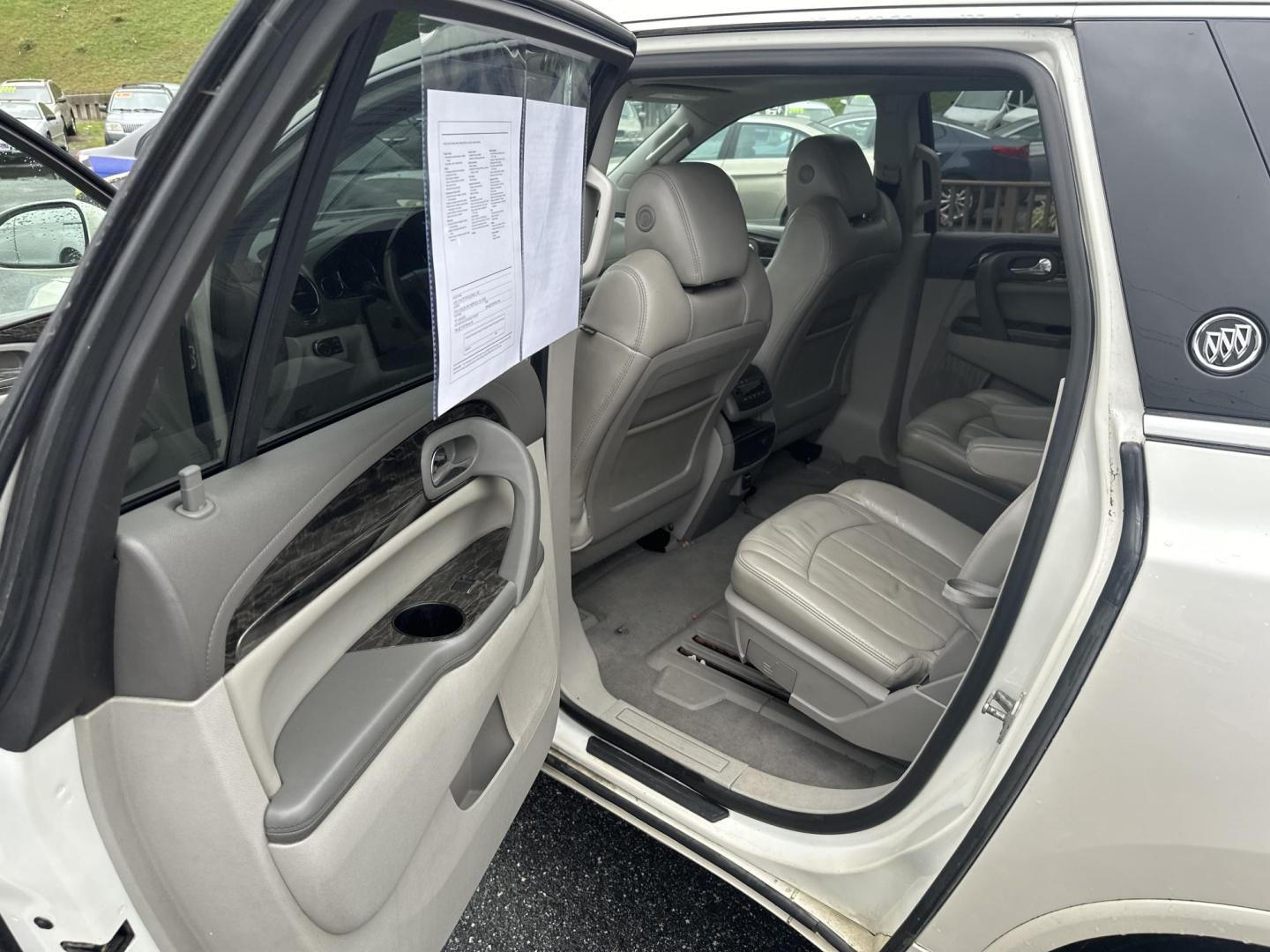 2014 WHITE Buick Enclave Premium AWD (5GAKVCKD0EJ) with an 3.6L V6 DOHC 24V engine, 6-Speed Automatic Overdrive transmission, located at 5700 Curlew Drive, Norfolk, VA, 23502, (757) 455-6330, 36.841885, -76.209412 - Photo#6