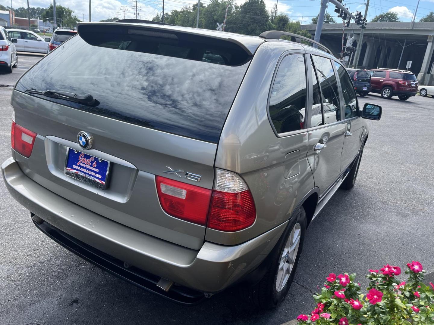 2006 Grey /Brown BMW X5 3.0i (5UXFA13516L) with an 3.0L L6 DOHC 24V engine, Automatic transmission, located at 5700 Curlew Drive, Norfolk, VA, 23502, (757) 455-6330, 36.841885, -76.209412 - $9999 Sale Price $3999 down no credit check financing 29.99% APR 34 - $240 bi weekly payments 1 - Final Payment of $82.33 $249 Processing Fee $6777.45 Amount Financed $1464.88 Finance Charges *NO SERVICE CONTRACT INCLUDED OR OFFERED AT THESE FIGURES* - Photo#6