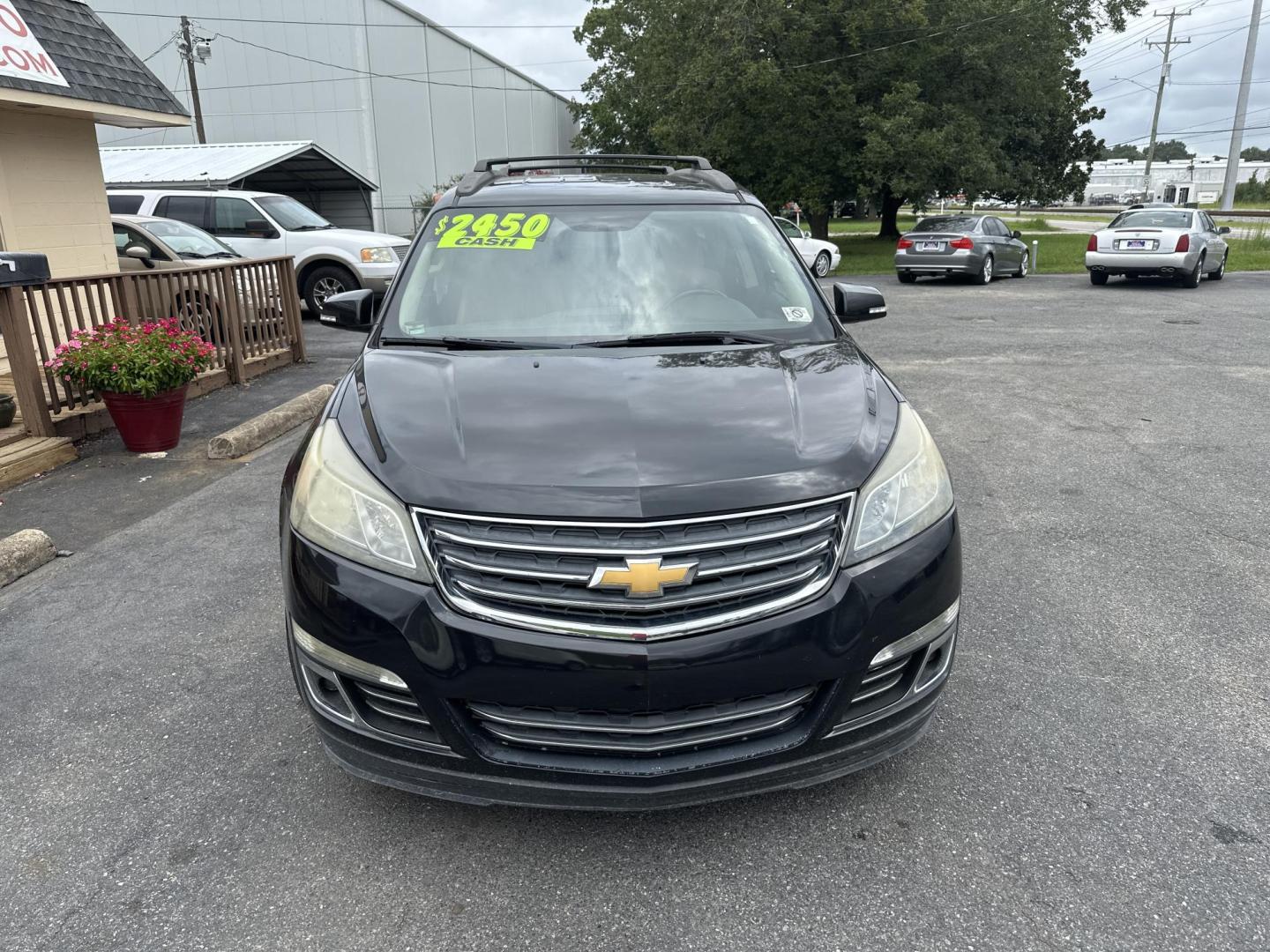 2013 Black Chevrolet Traverse LTZ AWD (1GNKVLKD5DJ) with an 3.6L V6 DOHC 24V engine, 6-Speed Automatic transmission, located at 5700 Curlew Drive, Norfolk, VA, 23502, (757) 455-6330, 36.841885, -76.209412 - Photo#4