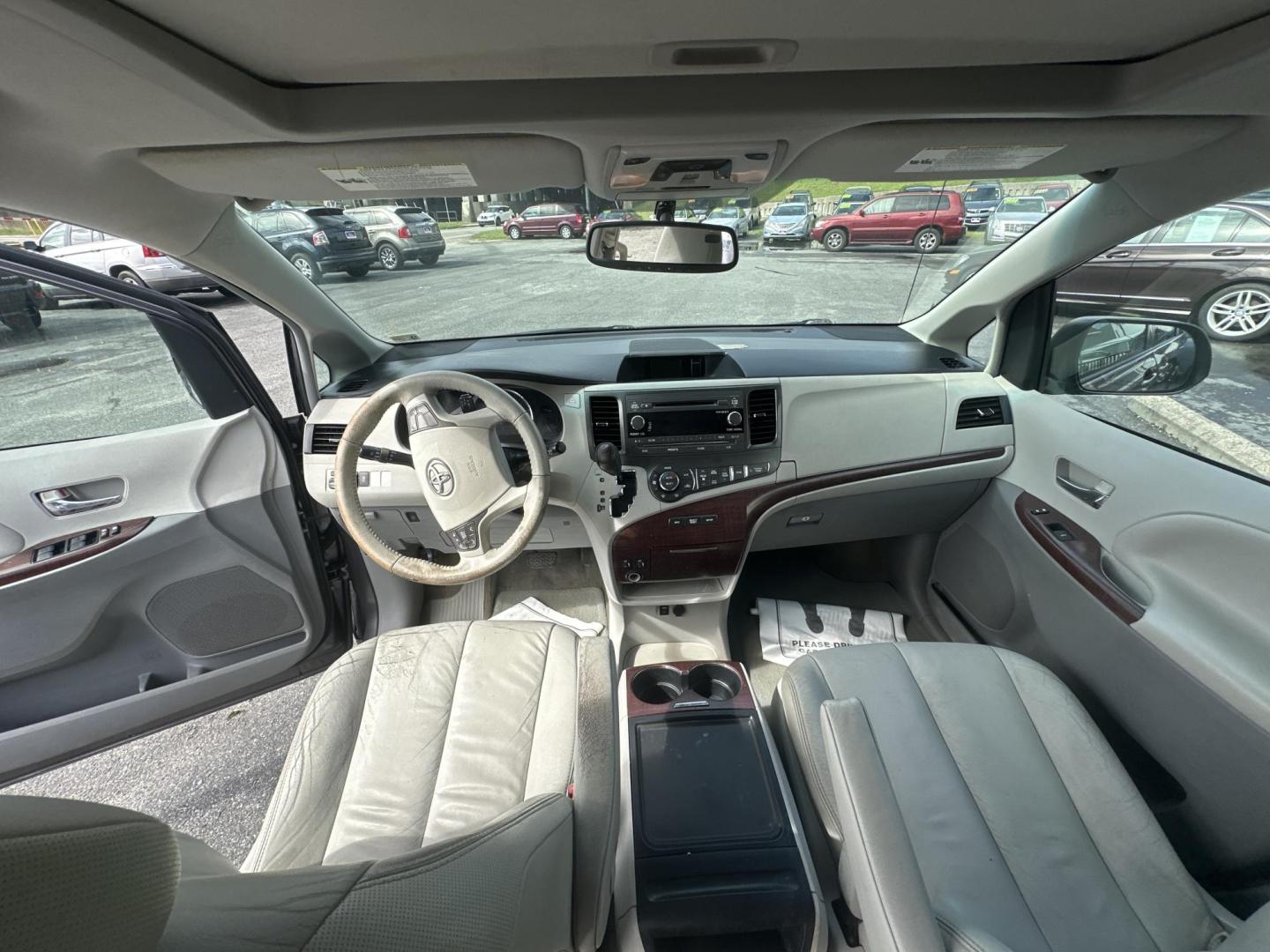 2012 Grey Toyota Sienna Limited FWD 7-Passsenger V6 (5TDYK3DC1CS) with an 3.5L V6 EFI DOHC 24V engine, 5-Speed Automatic transmission, located at 5700 Curlew Drive, Norfolk, VA, 23502, (757) 455-6330, 36.841885, -76.209412 - Photo#6