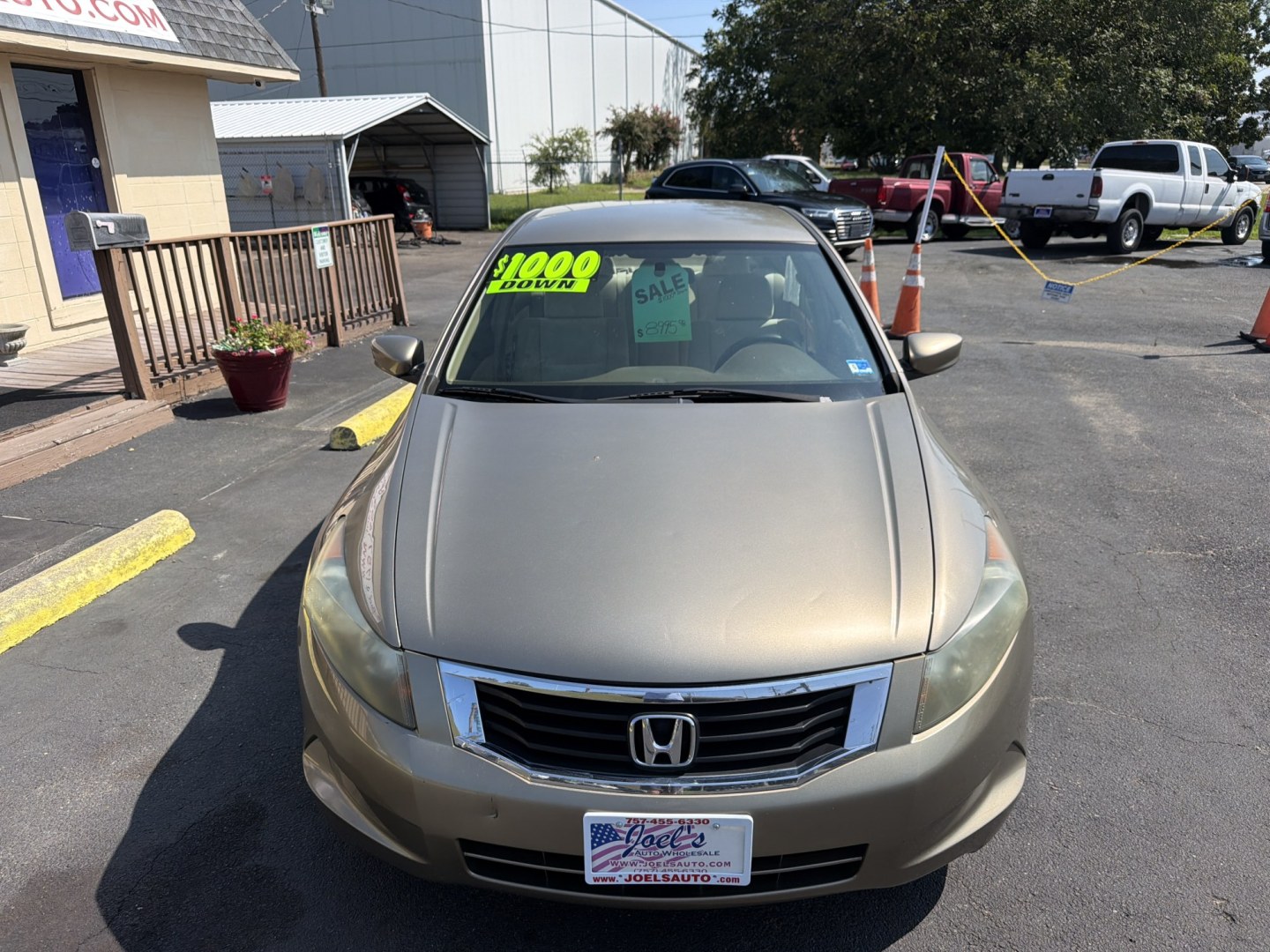 2008 Gold Honda Accord LX Sedan (1HGCP25308A) with an 2.4L L4 DOHC 16V engine, 5-Speed Manual Overdrive transmission, located at 5700 Curlew Drive, Norfolk, VA, 23502, (757) 455-6330, 36.841885, -76.209412- Photo#4