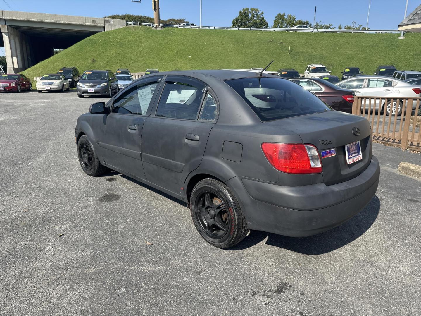 2008 Black Kia Rio Base (KNADE123986) with an 1.6L L4 DOHC 16V engine, 5-Speed Manual Overdrive transmission, located at 5700 Curlew Drive, Norfolk, VA, 23502, (757) 455-6330, 36.841885, -76.209412 - Photo#1