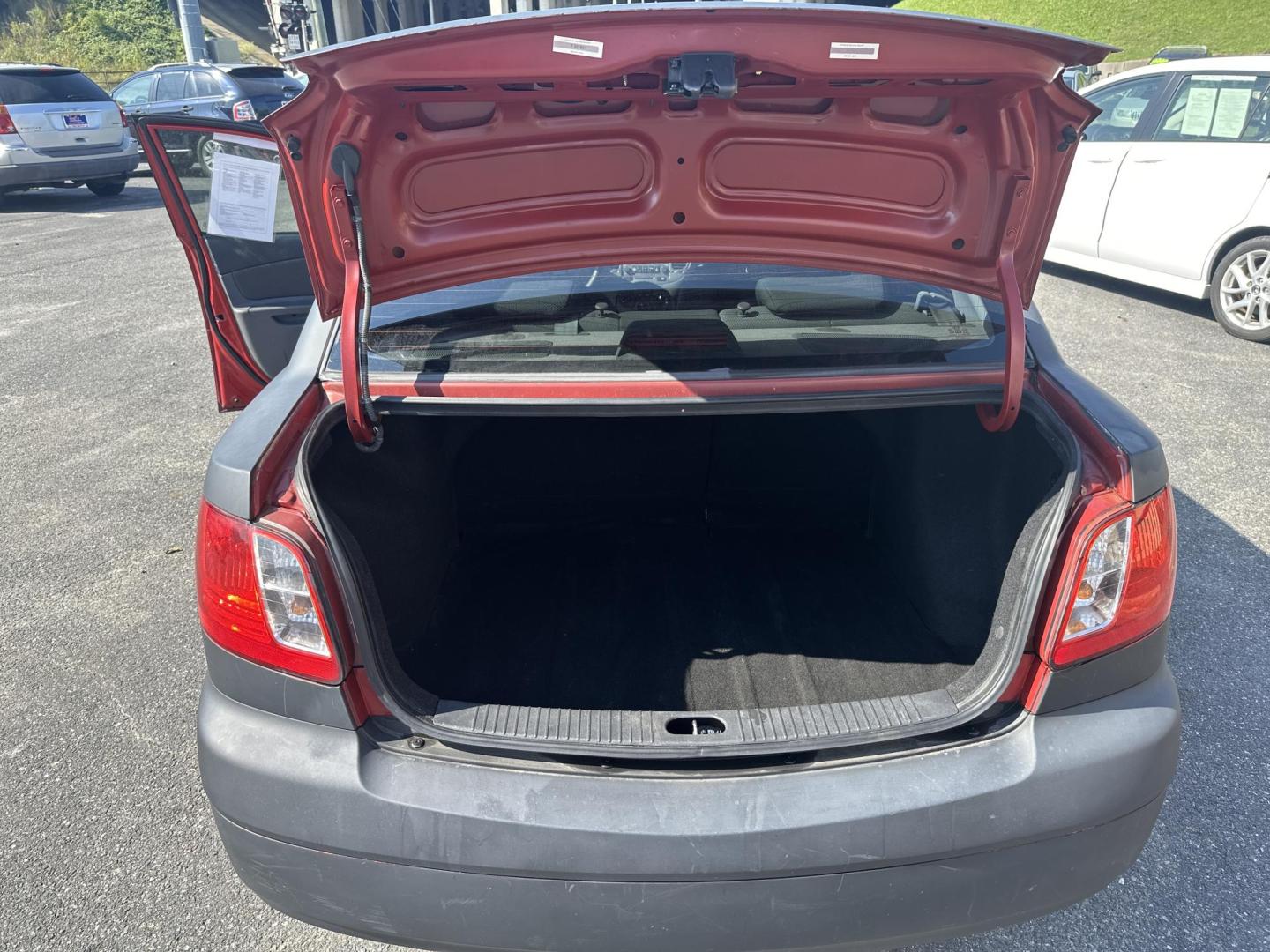 2008 Black Kia Rio Base (KNADE123986) with an 1.6L L4 DOHC 16V engine, 5-Speed Manual Overdrive transmission, located at 5700 Curlew Drive, Norfolk, VA, 23502, (757) 455-6330, 36.841885, -76.209412 - Photo#9