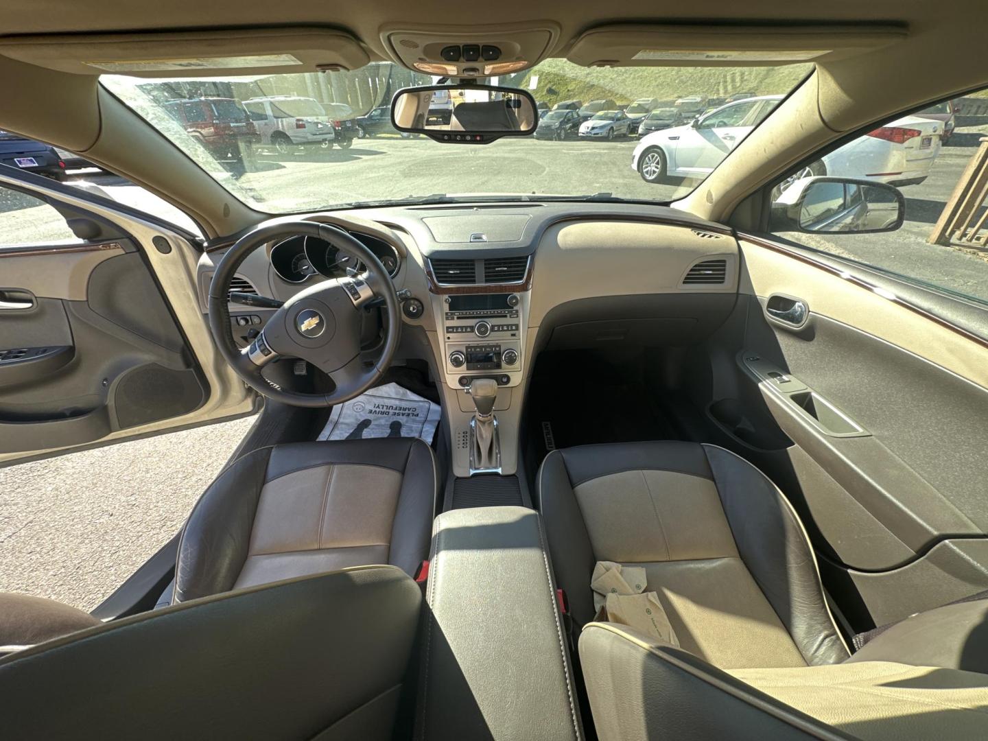 2009 Gold Chevrolet Malibu LTZ (1G1ZK57729F) with an 3.6L V6 DOHC 24V engine, 6-Speed Automatic transmission, located at 5700 Curlew Drive, Norfolk, VA, 23502, (757) 455-6330, 36.841885, -76.209412 - Photo#6