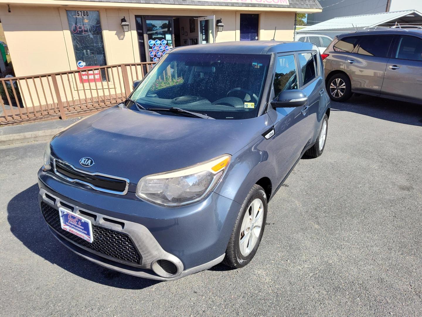 2014 Blue Kia Soul + (KNDJP3A52E7) with an 2.0L L4 DOHC 16V engine, 6-Speed Automatic transmission, located at 5700 Curlew Drive, Norfolk, VA, 23502, (757) 455-6330, 36.841885, -76.209412 - Photo#5