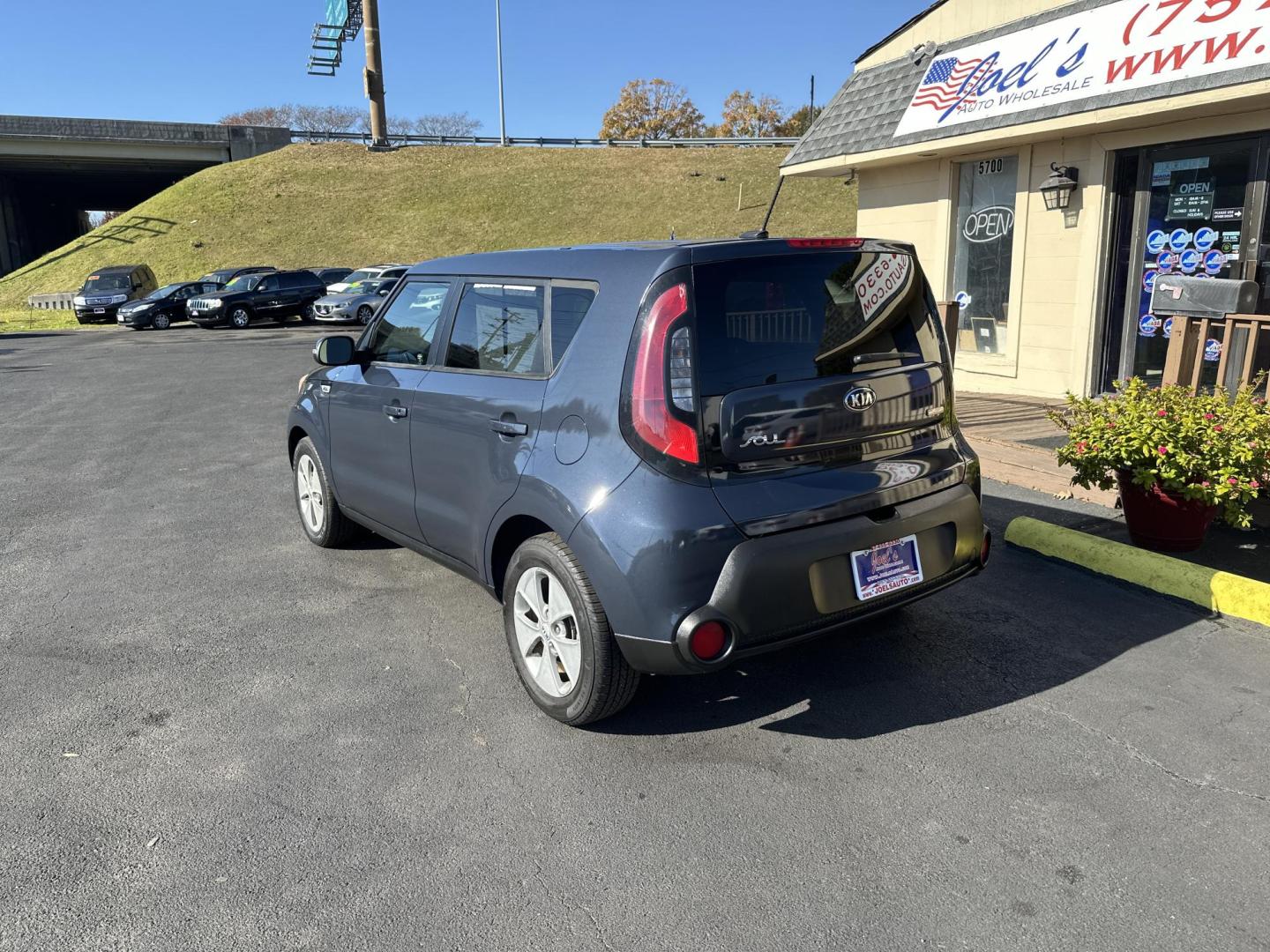 2014 Blue Kia Soul + (KNDJP3A52E7) with an 2.0L L4 DOHC 16V engine, 6-Speed Automatic transmission, located at 5700 Curlew Drive, Norfolk, VA, 23502, (757) 455-6330, 36.841885, -76.209412 - Photo#2