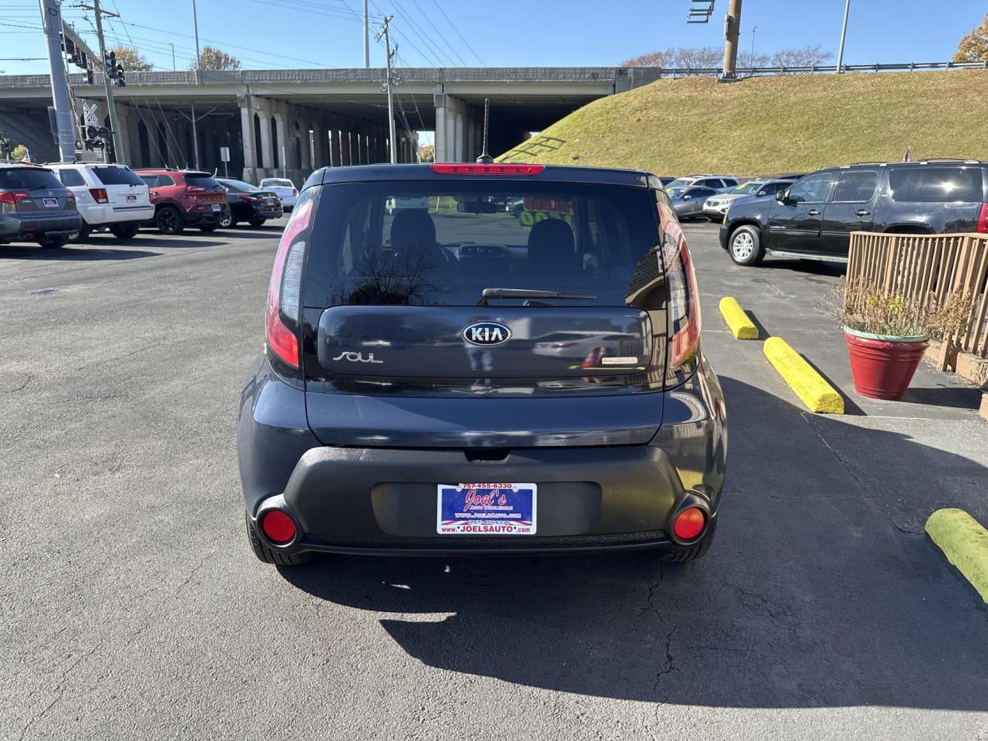 2014 Blue Kia Soul + (KNDJP3A52E7) with an 2.0L L4 DOHC 16V engine, 6-Speed Automatic transmission, located at 5700 Curlew Drive, Norfolk, VA, 23502, (757) 455-6330, 36.841885, -76.209412 - Photo#3