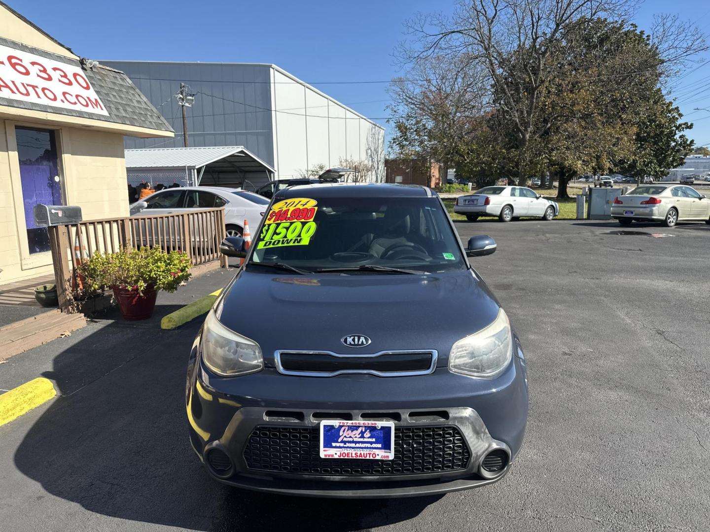 2014 Blue Kia Soul + (KNDJP3A52E7) with an 2.0L L4 DOHC 16V engine, 6-Speed Automatic transmission, located at 5700 Curlew Drive, Norfolk, VA, 23502, (757) 455-6330, 36.841885, -76.209412 - Photo#5