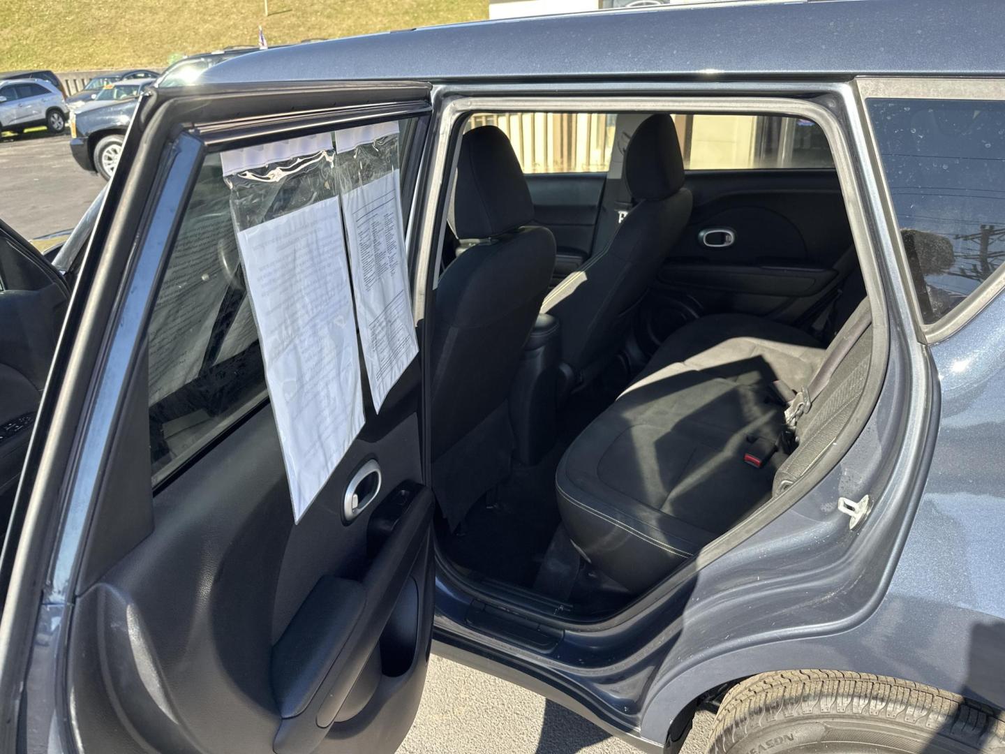 2014 Blue Kia Soul + (KNDJP3A52E7) with an 2.0L L4 DOHC 16V engine, 6-Speed Automatic transmission, located at 5700 Curlew Drive, Norfolk, VA, 23502, (757) 455-6330, 36.841885, -76.209412 - Photo#9