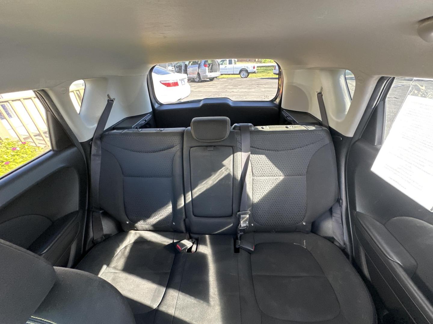 2014 Blue Kia Soul + (KNDJP3A52E7) with an 2.0L L4 DOHC 16V engine, 6-Speed Automatic transmission, located at 5700 Curlew Drive, Norfolk, VA, 23502, (757) 455-6330, 36.841885, -76.209412 - Photo#10