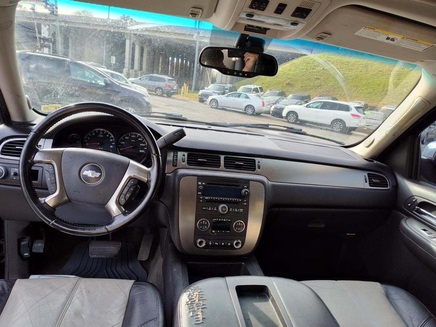 2007 Black Chevrolet Tahoe LS 2WD (1GNFC13097R) with an 5.3L V8 OHV 16V FFV engine, 4-Speed Automatic Overdrive transmission, located at 5700 Curlew Drive, Norfolk, VA, 23502, (757) 455-6330, 36.841885, -76.209412 - Photo#9