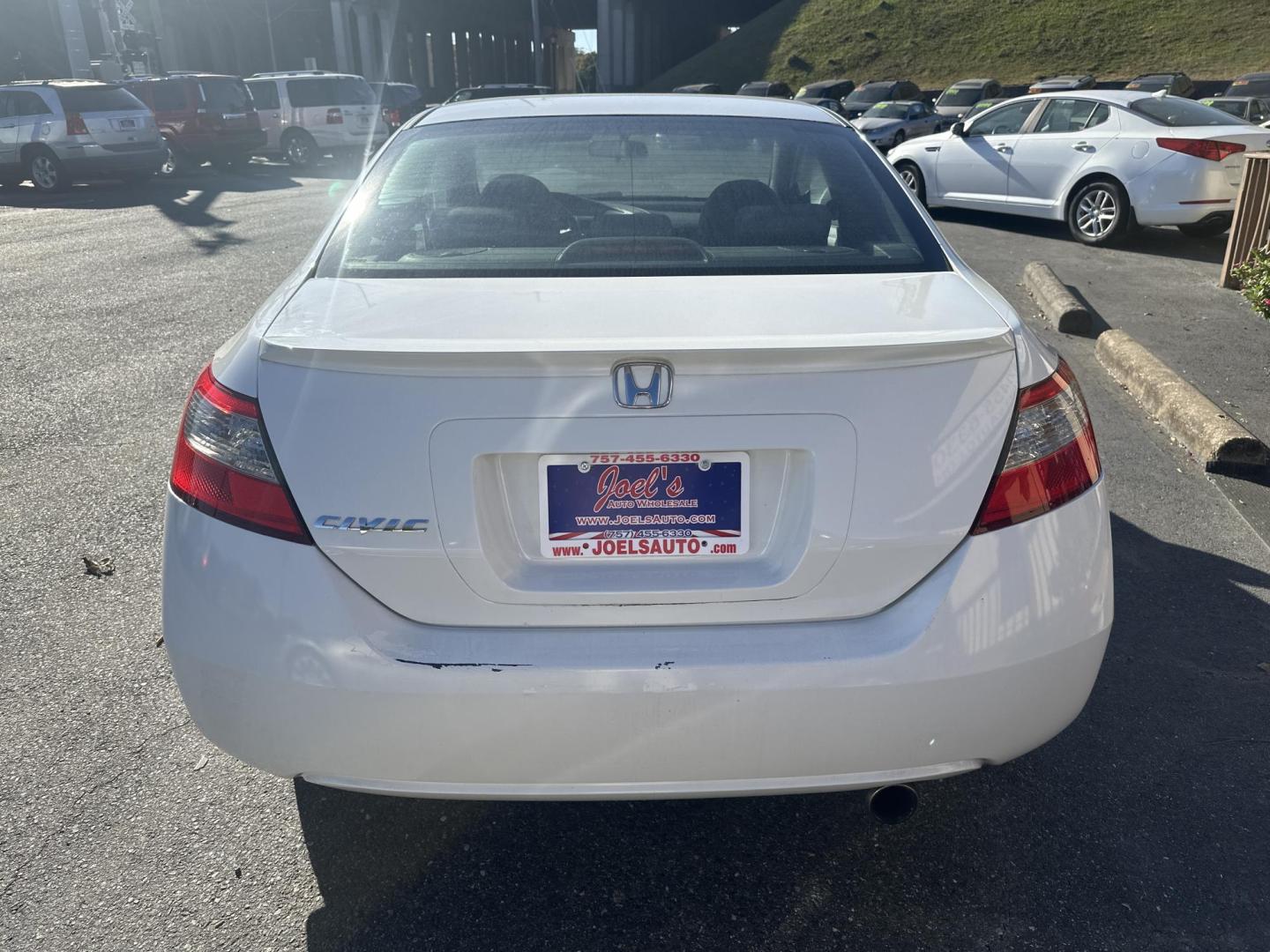 2010 WHITE Honda Civic EX Coupe 5-Speed AT (2HGFG1B84AH) with an 1.8L L4 SOHC 16V engine, 5-Speed Automatic transmission, located at 5700 Curlew Drive, Norfolk, VA, 23502, (757) 455-6330, 36.841885, -76.209412 - Photo#1