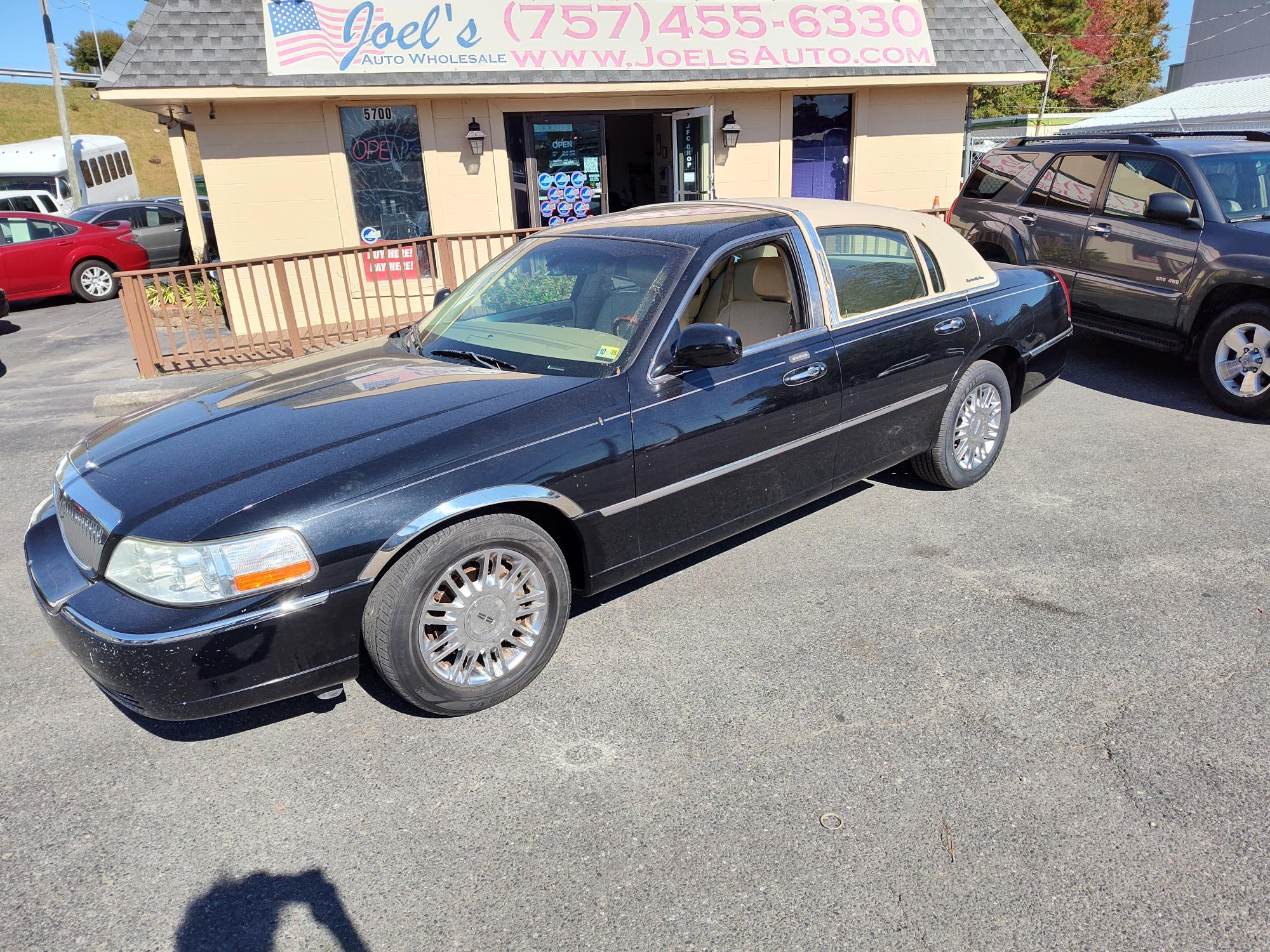 photo of 2008 Lincoln Town Car Signature Limited