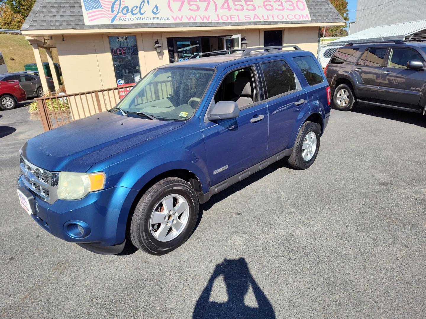 2008 Blue Ford Escape XLS 2WD AT (1FMCU02Z58K) with an 2.3L L4 DOHC 16V engine, 4-Speed Automatic Overdrive transmission, located at 5700 Curlew Drive, Norfolk, VA, 23502, (757) 455-6330, 36.841885, -76.209412 - Photo#0