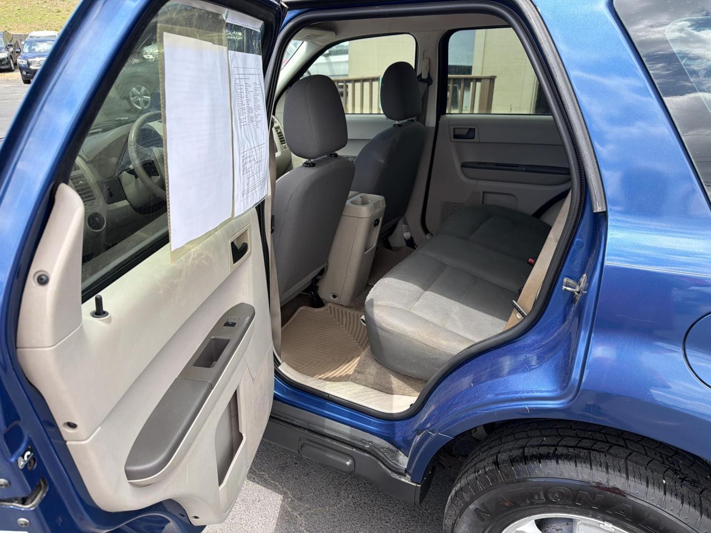 2008 Blue Ford Escape XLS 2WD AT (1FMCU02Z58K) with an 2.3L L4 DOHC 16V engine, 4-Speed Automatic Overdrive transmission, located at 5700 Curlew Drive, Norfolk, VA, 23502, (757) 455-6330, 36.841885, -76.209412 - Photo#7
