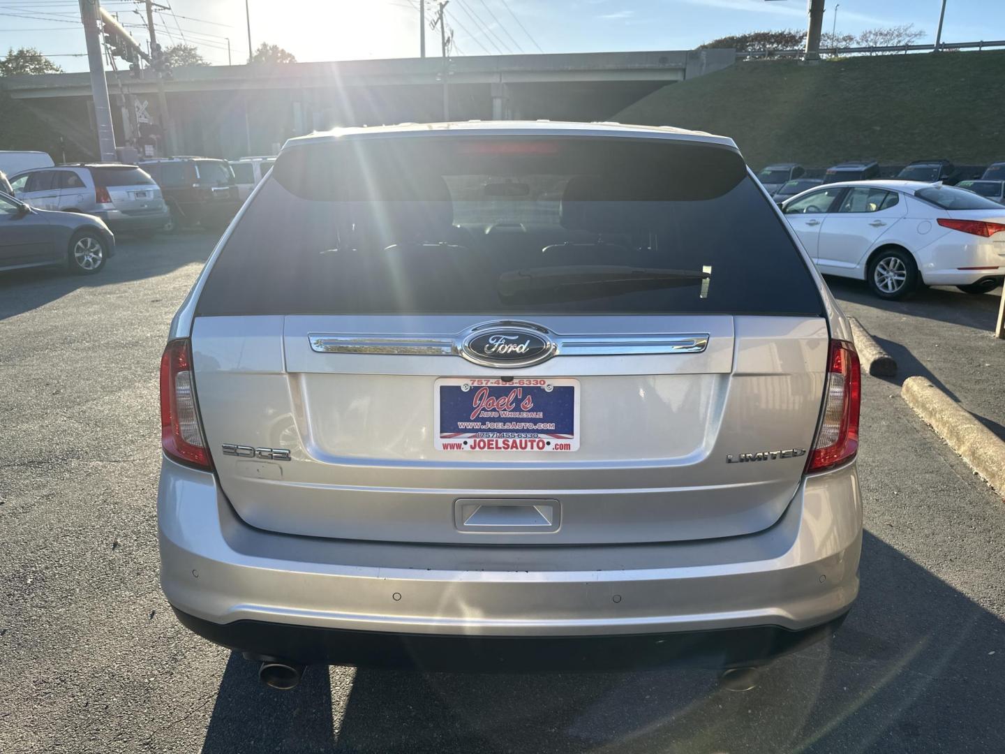 2013 Ford Edge Limited FWD (2FMDK3KC7DB) with an 3.5L V6 DOHC 24V engine, 6-Speed Automatic transmission, located at 5700 Curlew Drive, Norfolk, VA, 23502, (757) 455-6330, 36.841885, -76.209412 - Photo#1