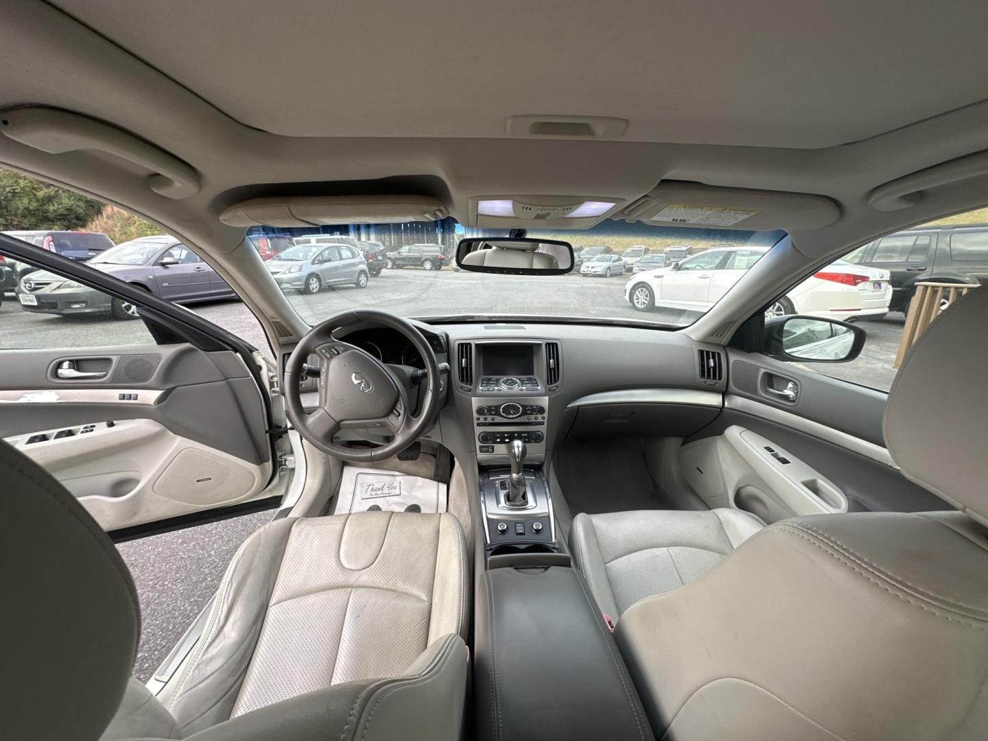 2013 WHITE Infiniti G Sedan 37x AWD (JN1CV6AR8DM) with an 3.7L V6 DOHC 24V engine, 5-Speed Automatic transmission, located at 5700 Curlew Drive, Norfolk, VA, 23502, (757) 455-6330, 36.841885, -76.209412 - Photo#6