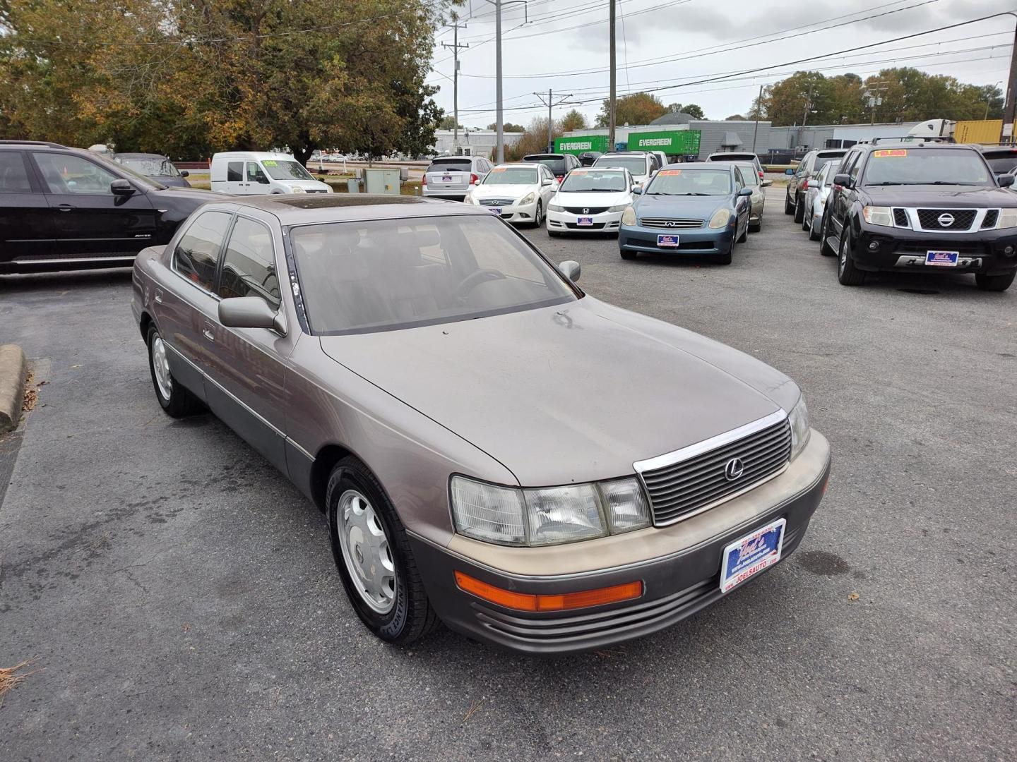 1994 Gray Lexus LS 400 Base (JT8UF11E0R0) with an 4.0L V8 DOHC 24V engine, 4-Speed Automatic Overdrive transmission, located at 5700 Curlew Drive, Norfolk, VA, 23502, (757) 455-6330, 36.841885, -76.209412 - Photo#14