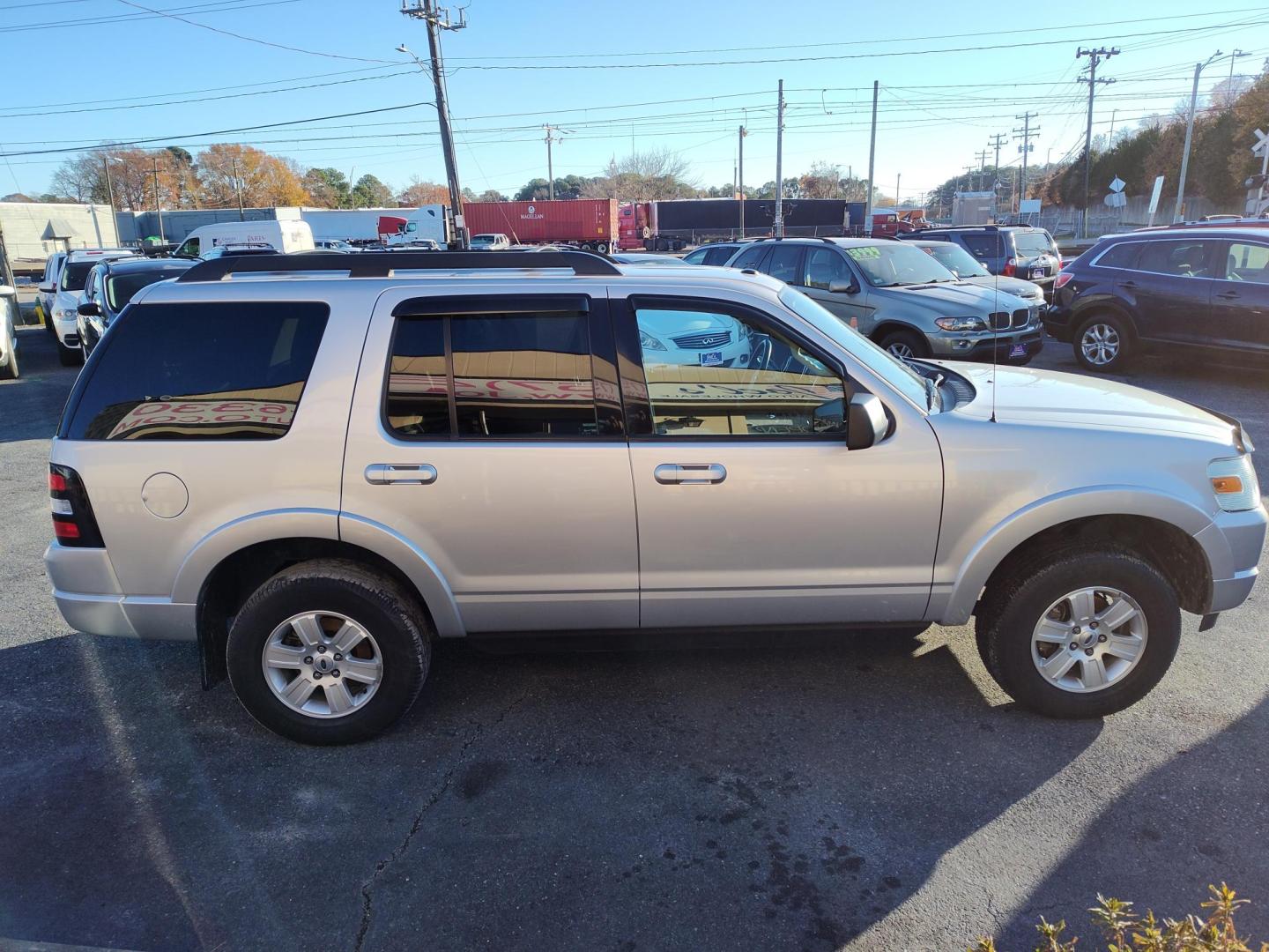 2010 Silver Ford Explorer XLT 4.0L 2WD (1FMEU6DE9AU) with an 4.0L V6 SOHC 16V engine, 5-Speed Automatic transmission, located at 5700 Curlew Drive, Norfolk, VA, 23502, (757) 455-6330, 36.841885, -76.209412 - Photo#13