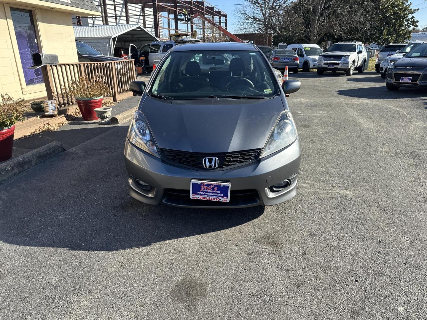 2012 Gray Honda Fit Sport 5-Speed AT (JHMGE8H54CC) with an 1.5L L4 SOHC 16V engine, 5-Speed Automatic transmission, located at 5700 Curlew Drive, Norfolk, VA, 23502, (757) 455-6330, 36.841885, -76.209412 - Photo#4