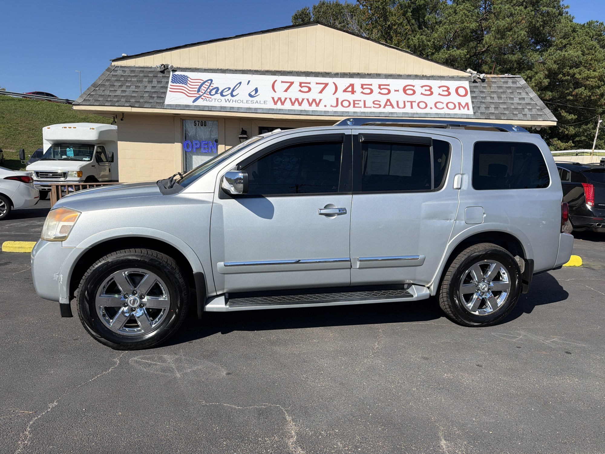 photo of 2011 Nissan Armada SL 4WD