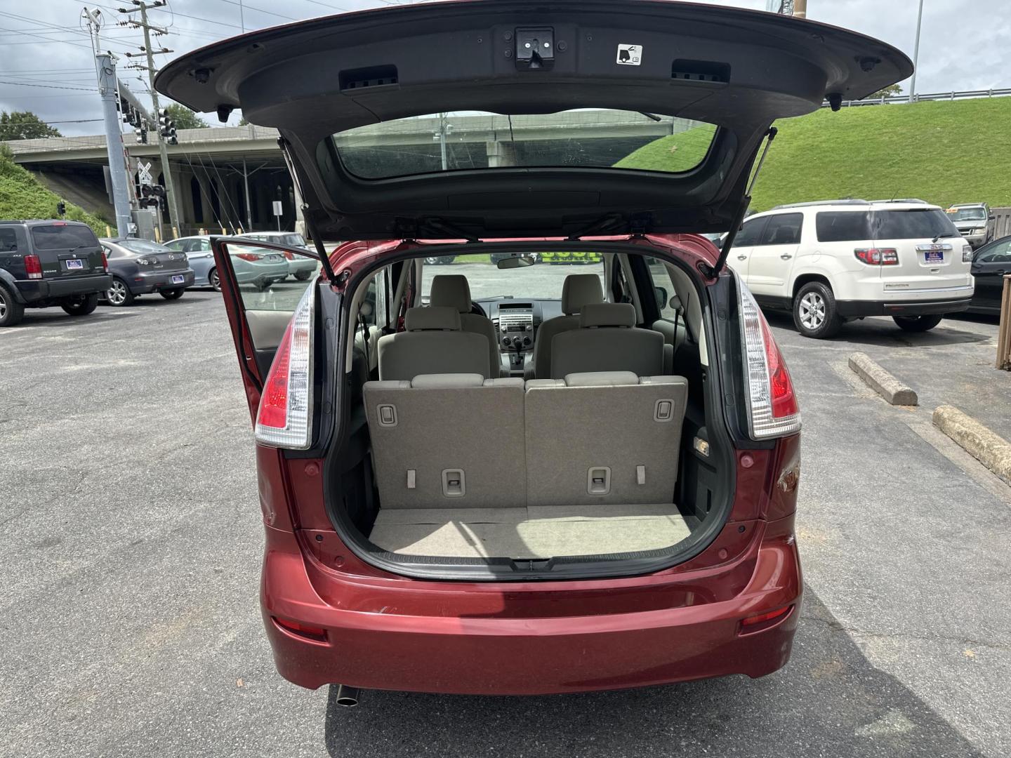 2010 Red Mazda MAZDA5 Grand Touring (JM1CR2W32A0) with an 2.3L L4 DOHC 16V engine, located at 5700 Curlew Drive, Norfolk, VA, 23502, (757) 455-6330, 36.841885, -76.209412 - Photo#10