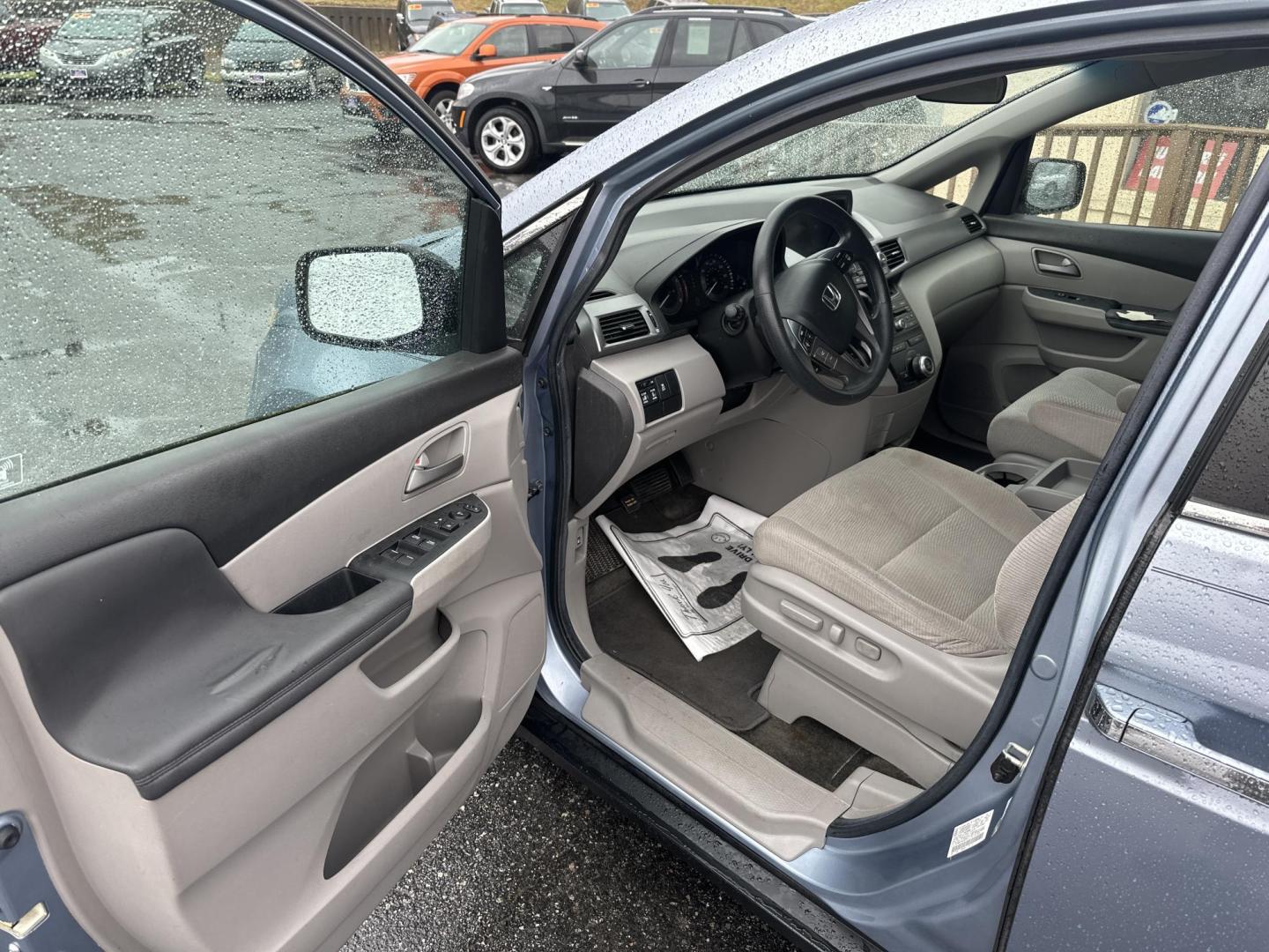 2012 Blue Honda Odyssey EX (5FNRL5H45CB) with an 3.5L V6 SOHC 24V engine, 5-Speed Automatic transmission, located at 5700 Curlew Drive, Norfolk, VA, 23502, (757) 455-6330, 36.841885, -76.209412 - Photo#6