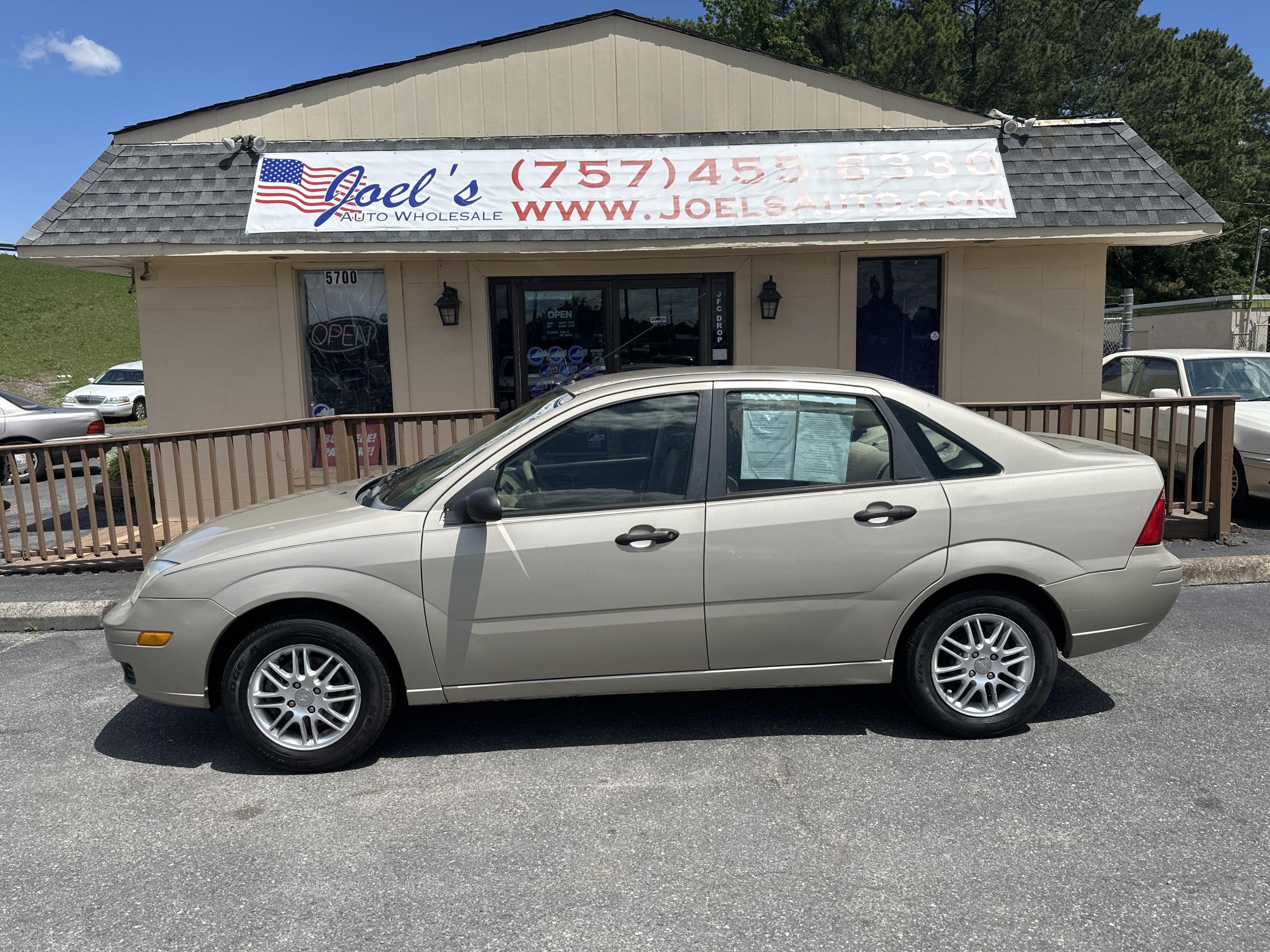 photo of 2006 Ford Focus ZX4 S