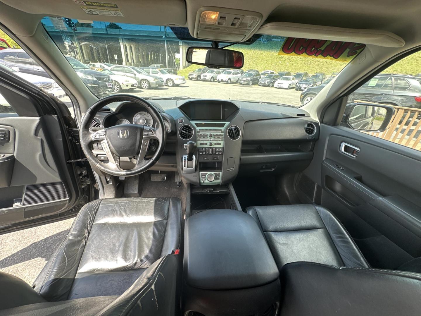 2011 Black Honda Pilot Touring 2WD 5-Spd AT with DVD (5FNYF3H92BB) with an 3.5L V6 SOHC 24V engine, 5-Speed Automatic transmission, located at 5700 Curlew Drive, Norfolk, VA, 23502, (757) 455-6330, 36.841885, -76.209412 - Photo#5