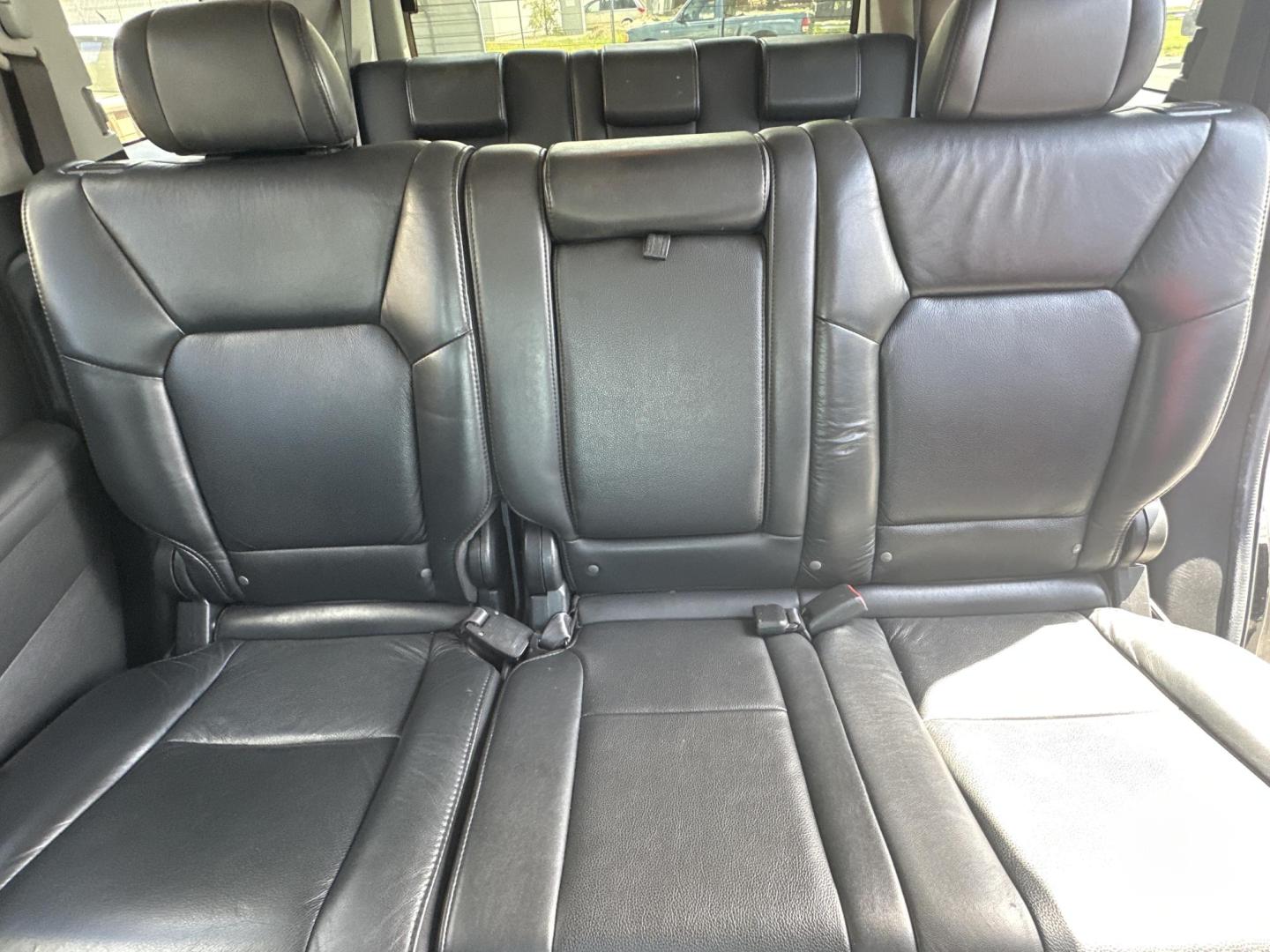 2011 Black Honda Pilot Touring 2WD 5-Spd AT with DVD (5FNYF3H92BB) with an 3.5L V6 SOHC 24V engine, 5-Speed Automatic transmission, located at 5700 Curlew Drive, Norfolk, VA, 23502, (757) 455-6330, 36.841885, -76.209412 - Photo#8