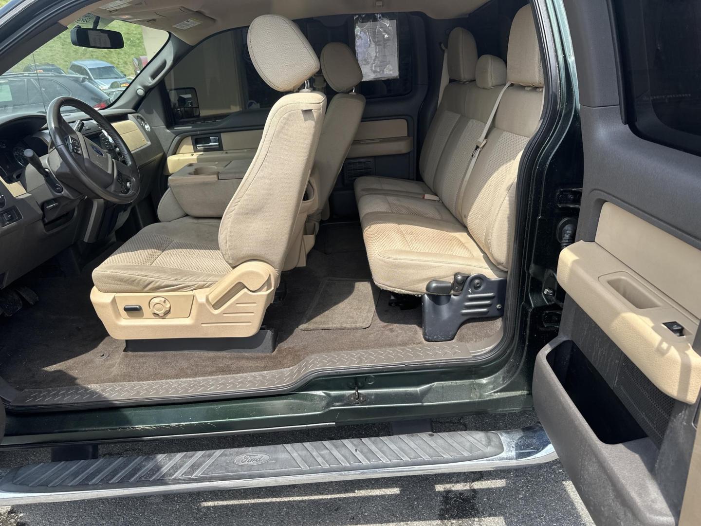 2013 Ford F-150 XLT SuperCab 6.5-ft. Bed 4WD (1FTFX1ET8DF) with an 3.5L V6 TURBO engine, 6-Speed Automatic transmission, located at 5700 Curlew Drive, Norfolk, VA, 23502, (757) 455-6330, 36.841885, -76.209412 - Photo#7