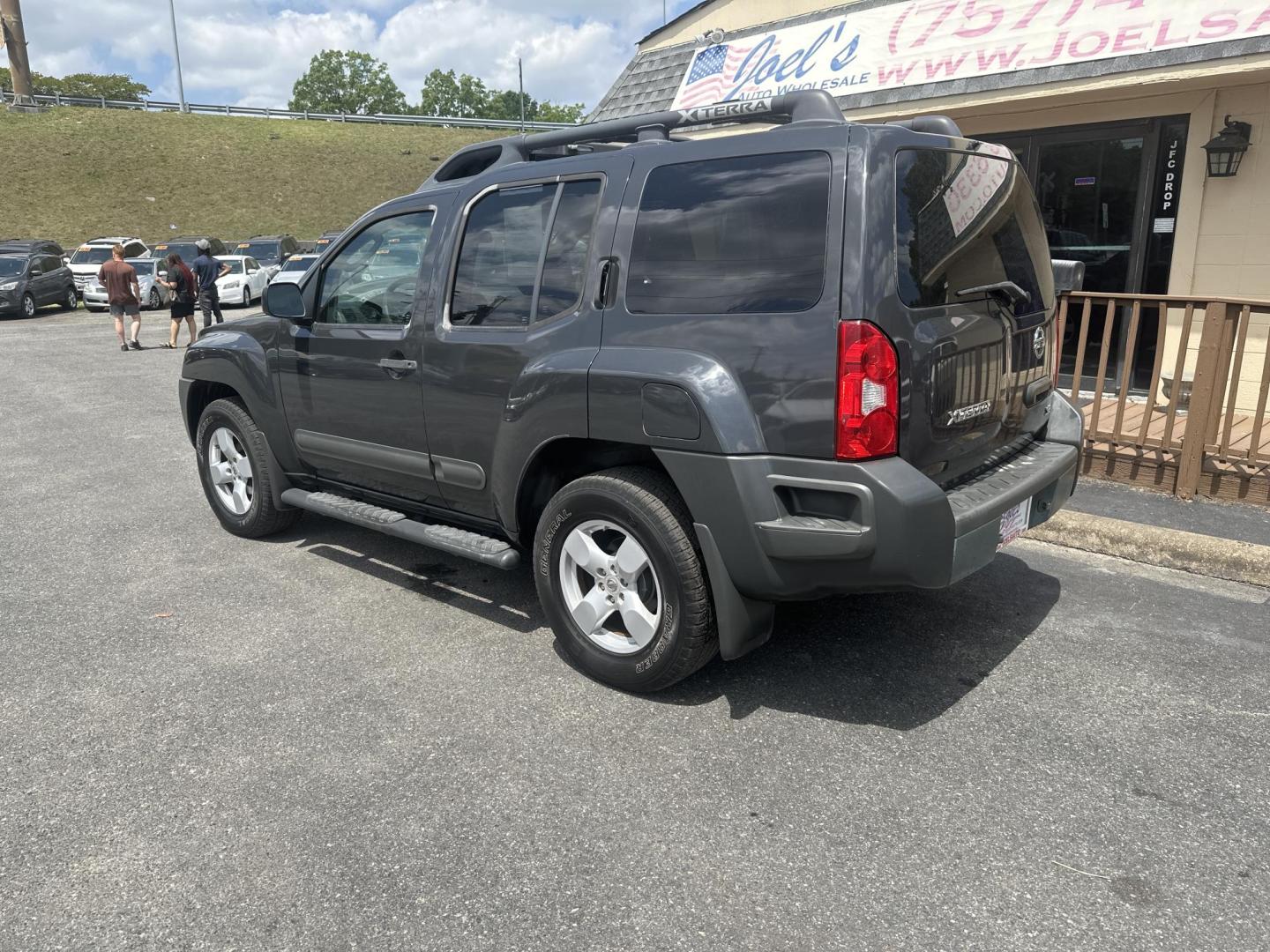 2006 Black Nissan Xterra OR 4WD (5N1AN08W66C) with an 4.0L V6 DOHC 24V engine, located at 5700 Curlew Drive, Norfolk, VA, 23502, (757) 455-6330, 36.841885, -76.209412 - Photo#1
