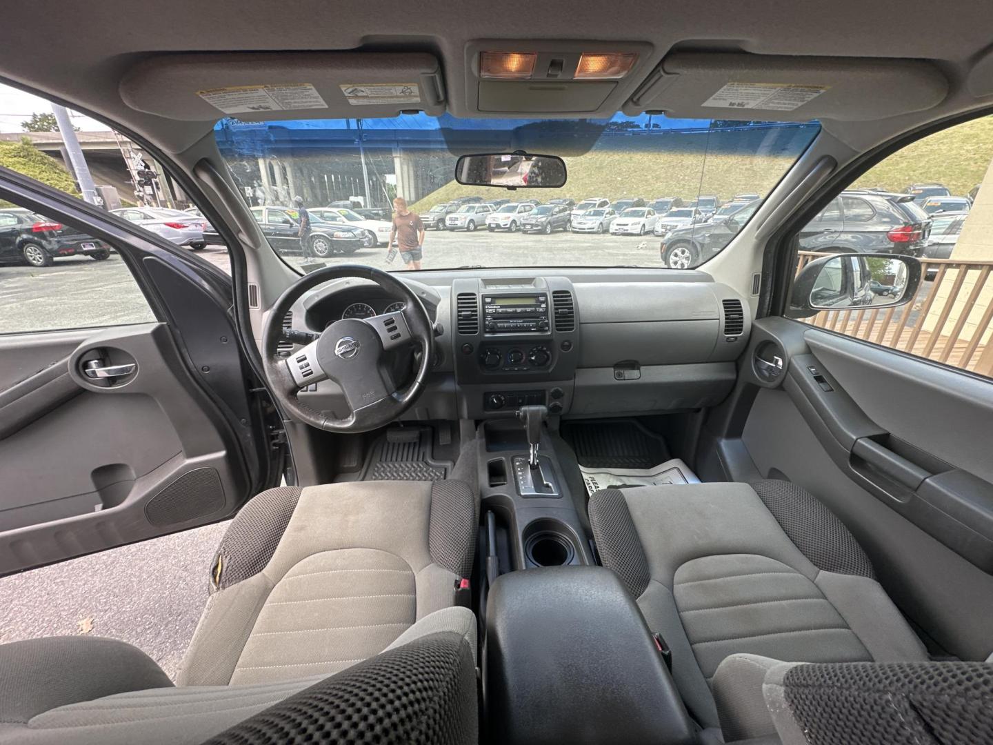2006 Black Nissan Xterra OR 4WD (5N1AN08W66C) with an 4.0L V6 DOHC 24V engine, located at 5700 Curlew Drive, Norfolk, VA, 23502, (757) 455-6330, 36.841885, -76.209412 - Photo#6