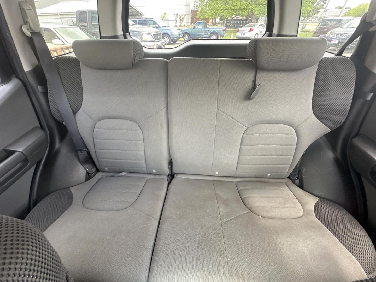 2006 Black Nissan Xterra OR 4WD (5N1AN08W66C) with an 4.0L V6 DOHC 24V engine, located at 5700 Curlew Drive, Norfolk, VA, 23502, (757) 455-6330, 36.841885, -76.209412 - Photo#8