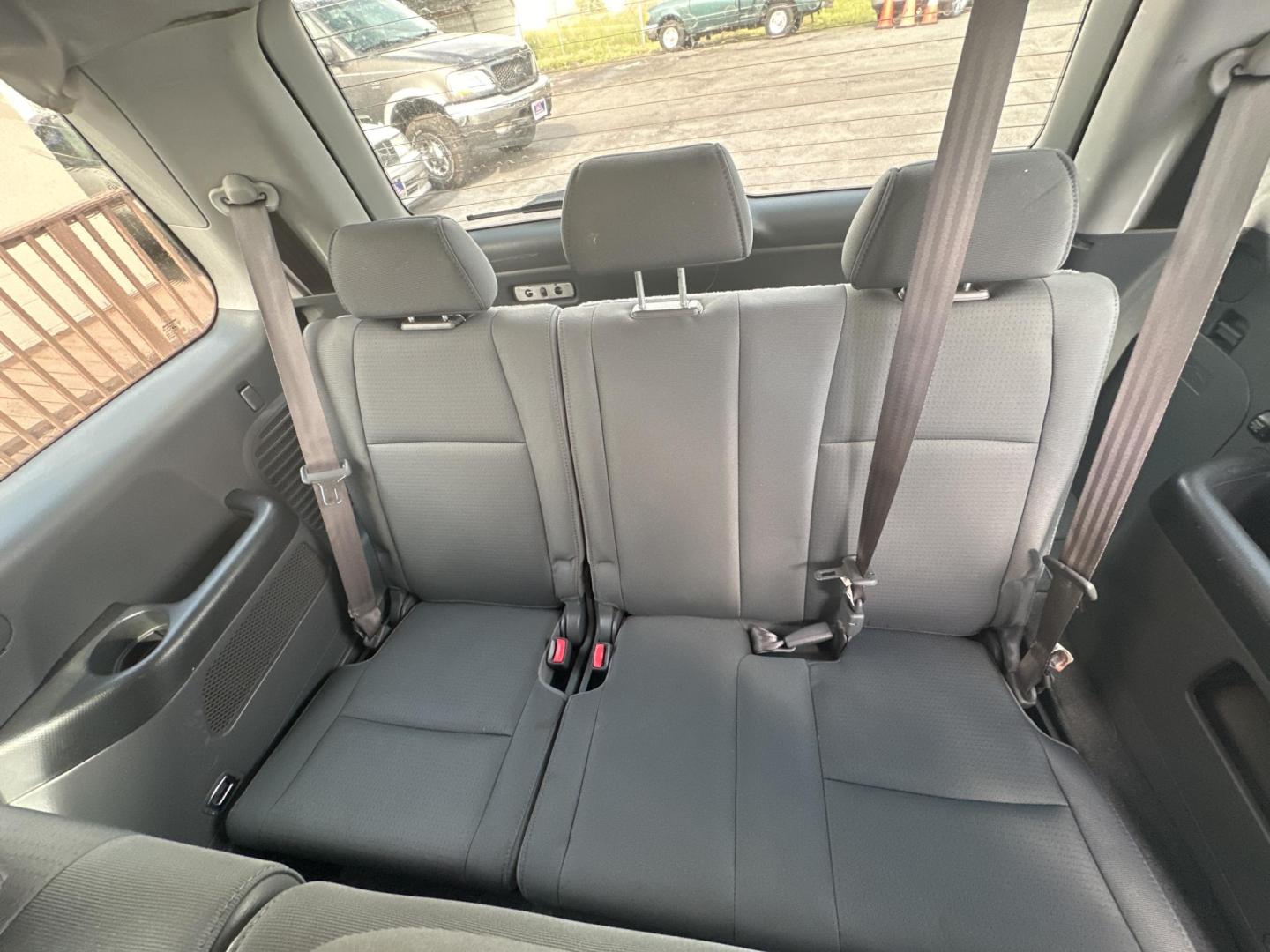 2007 Blue Honda Pilot LX 2WD (5FNYF28147B) with an 3.5L V6 SOHC 24V engine, 5-Speed Automatic Overdrive transmission, located at 5700 Curlew Drive, Norfolk, VA, 23502, (757) 455-6330, 36.841885, -76.209412 - Photo#9