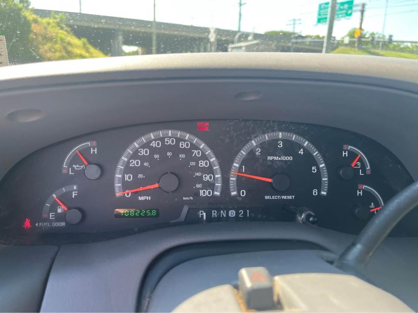 2002 Gray /Gray Ford F-150 Lariat SuperCab Long Bed 4WD (1FTRX18L92N) with an 5.4L V8 SOHC 16V engine, Automatic transmission, located at 5700 Curlew Drive, Norfolk, VA, 23502, (757) 455-6330, 36.841885, -76.209412 - CASH DEAL NO OUTSIDE FINANCING -2002 Ford F150 4x4 Lariat 108k miles! -Rust free! -Extended cab all doors work! -8 foot bed! -1 owner! -New suspension all around -No issues -Ready for a new home -Virginia dealer - Photo#10