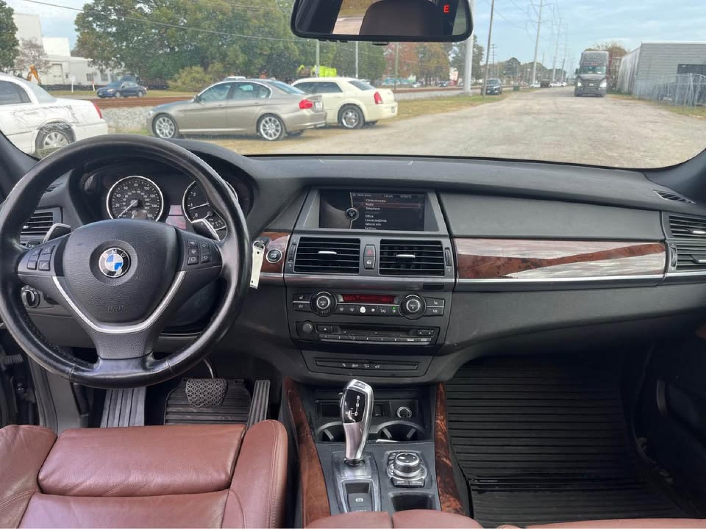 2012 Black /Brown BMW X5 xDrive35i (5UXZV4C5XCL) with an 3.5L L6 DOHC 24V engine, 6-Speed Automatic transmission, located at 5700 Curlew Drive, Norfolk, VA, 23502, (757) 455-6330, 36.841885, -76.209412 - CASH DEAL NO FINANCING -2012 BMW X5 35i Premium -Great condition -130k miles -VADLR - Photo#12