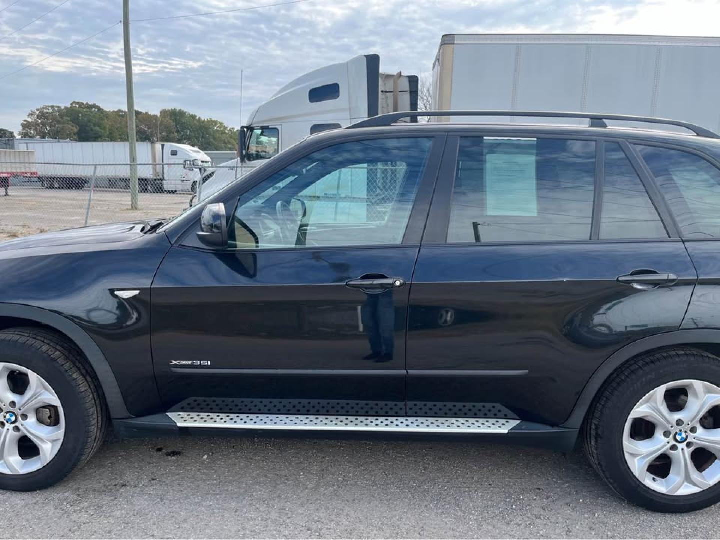 2012 Black /Brown BMW X5 xDrive35i (5UXZV4C5XCL) with an 3.5L L6 DOHC 24V engine, 6-Speed Automatic transmission, located at 5700 Curlew Drive, Norfolk, VA, 23502, (757) 455-6330, 36.841885, -76.209412 - CASH DEAL NO FINANCING -2012 BMW X5 35i Premium -Great condition -130k miles -VADLR - Photo#5