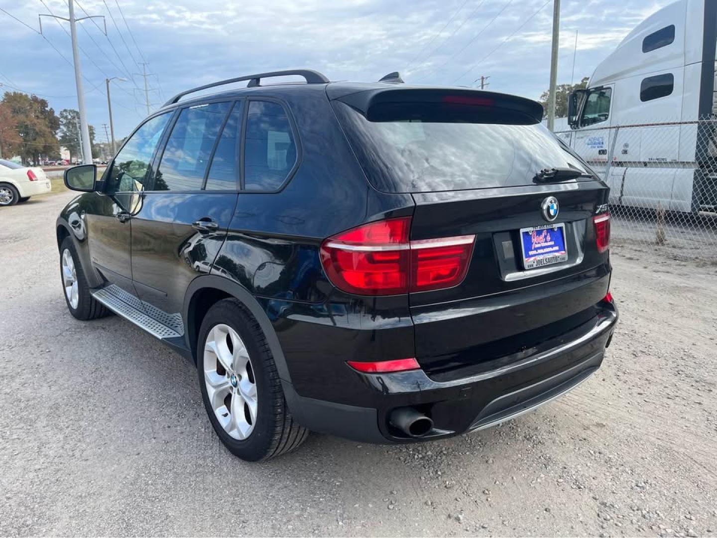 2012 Black /Brown BMW X5 xDrive35i (5UXZV4C5XCL) with an 3.5L L6 DOHC 24V engine, 6-Speed Automatic transmission, located at 5700 Curlew Drive, Norfolk, VA, 23502, (757) 455-6330, 36.841885, -76.209412 - CASH DEAL NO FINANCING -2012 BMW X5 35i Premium -Great condition -130k miles -VADLR - Photo#2