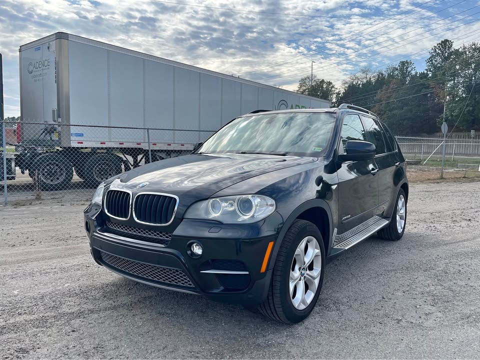 photo of 2012 BMW X5 xDrive35i CASH DEAL NO IN HOUSE FINANCING 