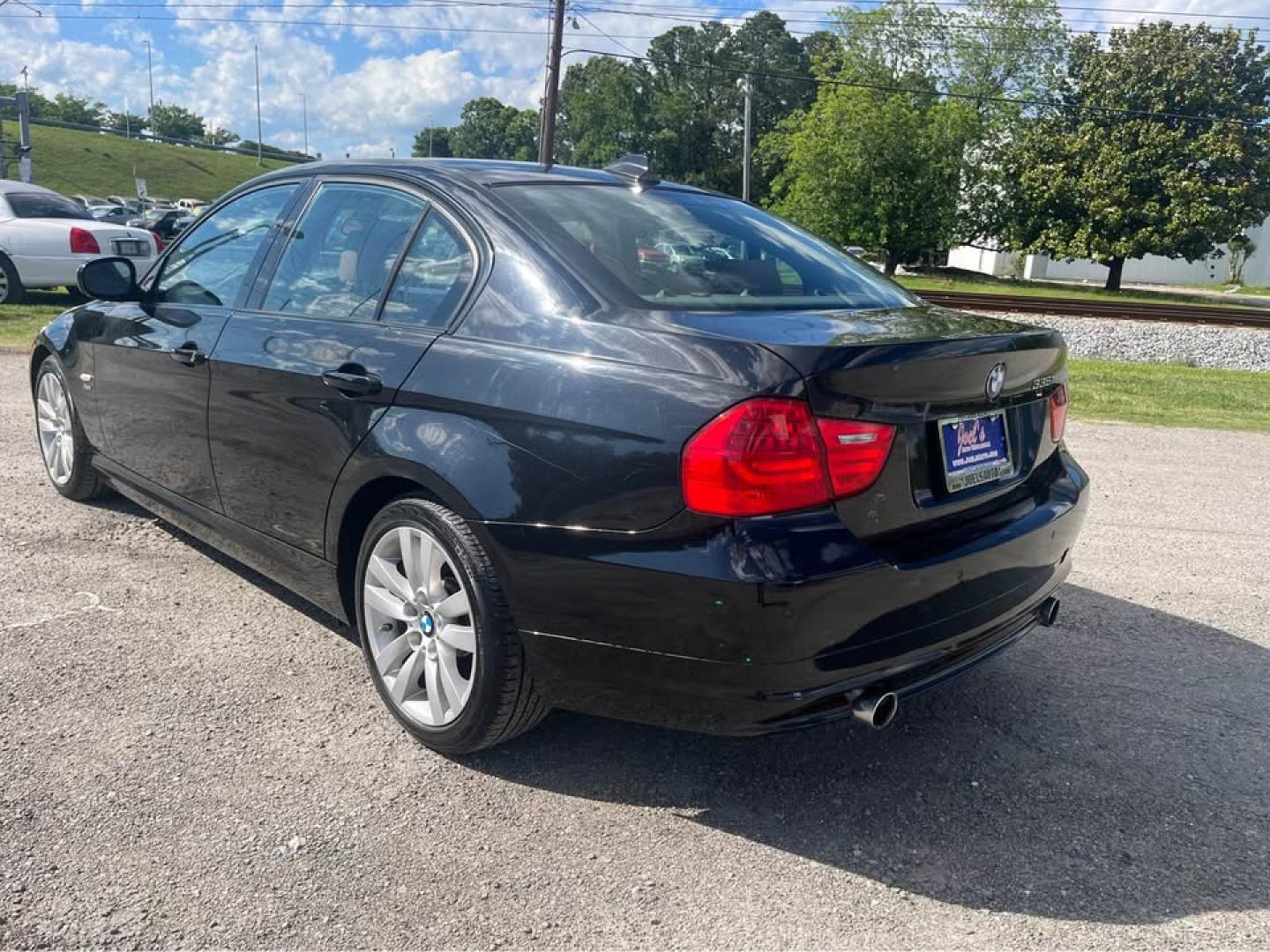 2010 Black /Brown BMW 3-Series 335i xDrive (WBAPL3C54AA) with an 3.0L L6 DOHC 24V engine, 6 Speed Manual transmission, located at 5700 Curlew Drive, Norfolk, VA, 23502, (757) 455-6330, 36.841885, -76.209412 - CASH DEAL NO FINANCING -2010 BMW 335xi N54 Twin Turbo -6 Speed Manual! -Sports seats and steering wheel -Well optioned -No issues, no leaks, no service lights -Fresh oil change -New state inspection -Stock no mods! -Ready for a new owner -Virginia dealer - Photo#4