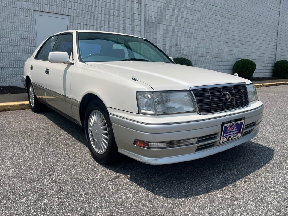 photo of 1995 Toyota Crown CASH DEAL NO IN HOUSE FINANCING 