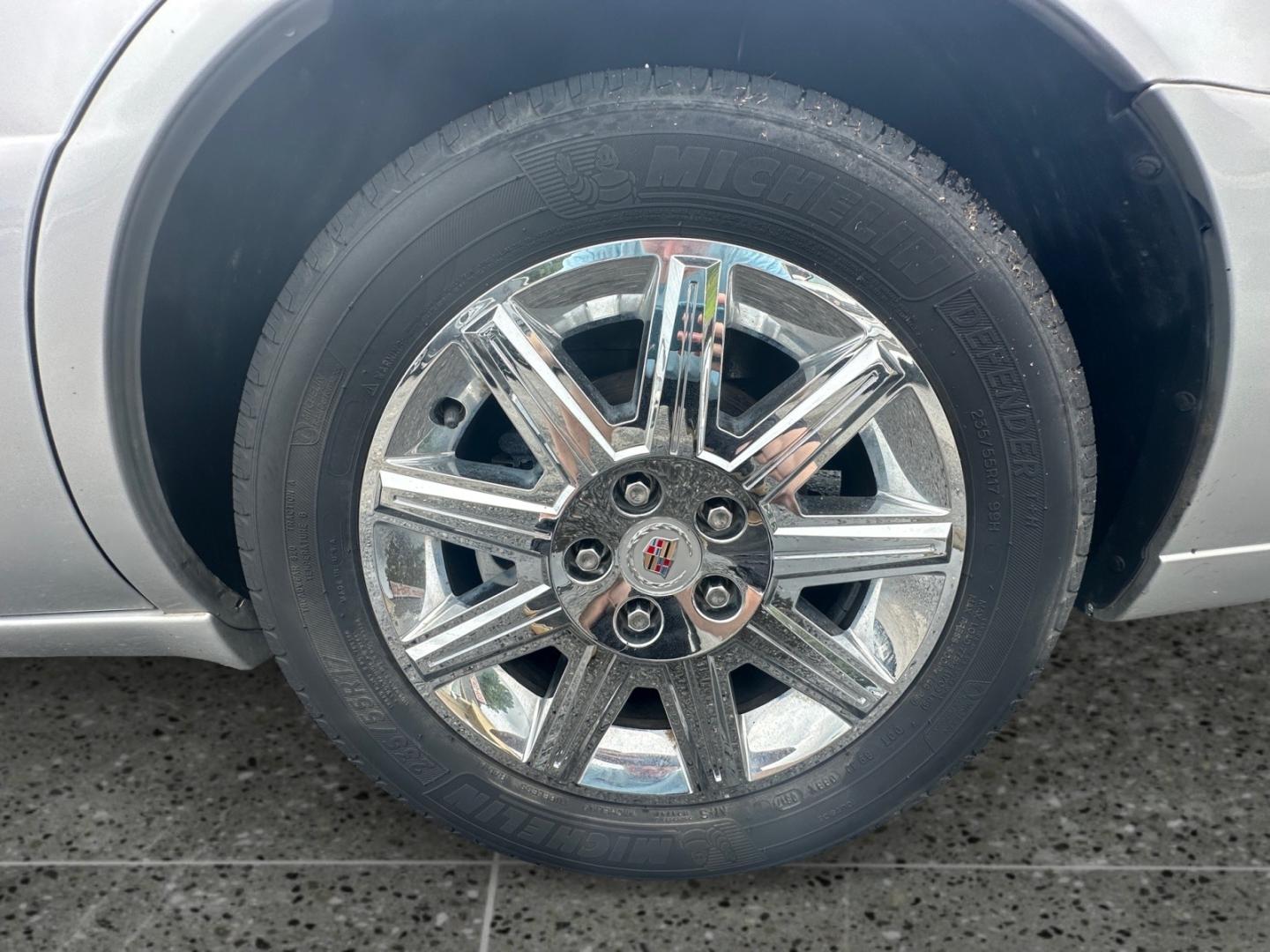2009 Cadillac DTS Luxury I (1G6KD57Y59U) with an 4.6L V8 DOHC 32V engine, 4-Speed Automatic Overdrive transmission, located at 5700 Curlew Drive, Norfolk, VA, 23502, (757) 455-6330, 36.841885, -76.209412 - Photo#12