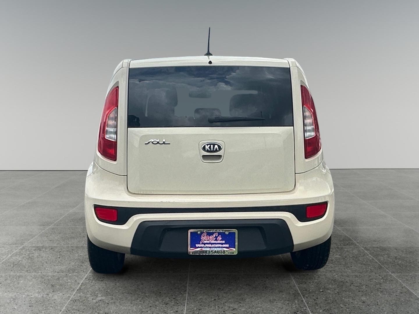 2013 Tan Kia Soul (KNDJT2A61D7) with an 2.0L L4 DOHC 16V engine, Automatic transmission, located at 5700 Curlew Drive, Norfolk, VA, 23502, (757) 455-6330, 36.841885, -76.209412 - Photo#3