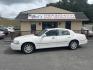2007 White Lincoln Town Car Signature Limited (1LNHM82V97Y) with an 4.6L V8 SOHC 16V FFV engine, 4-Speed Automatic Overdrive transmission, located at 5700 Curlew Drive, Norfolk, VA, 23502, (757) 455-6330, 36.841885, -76.209412 - Photo#0