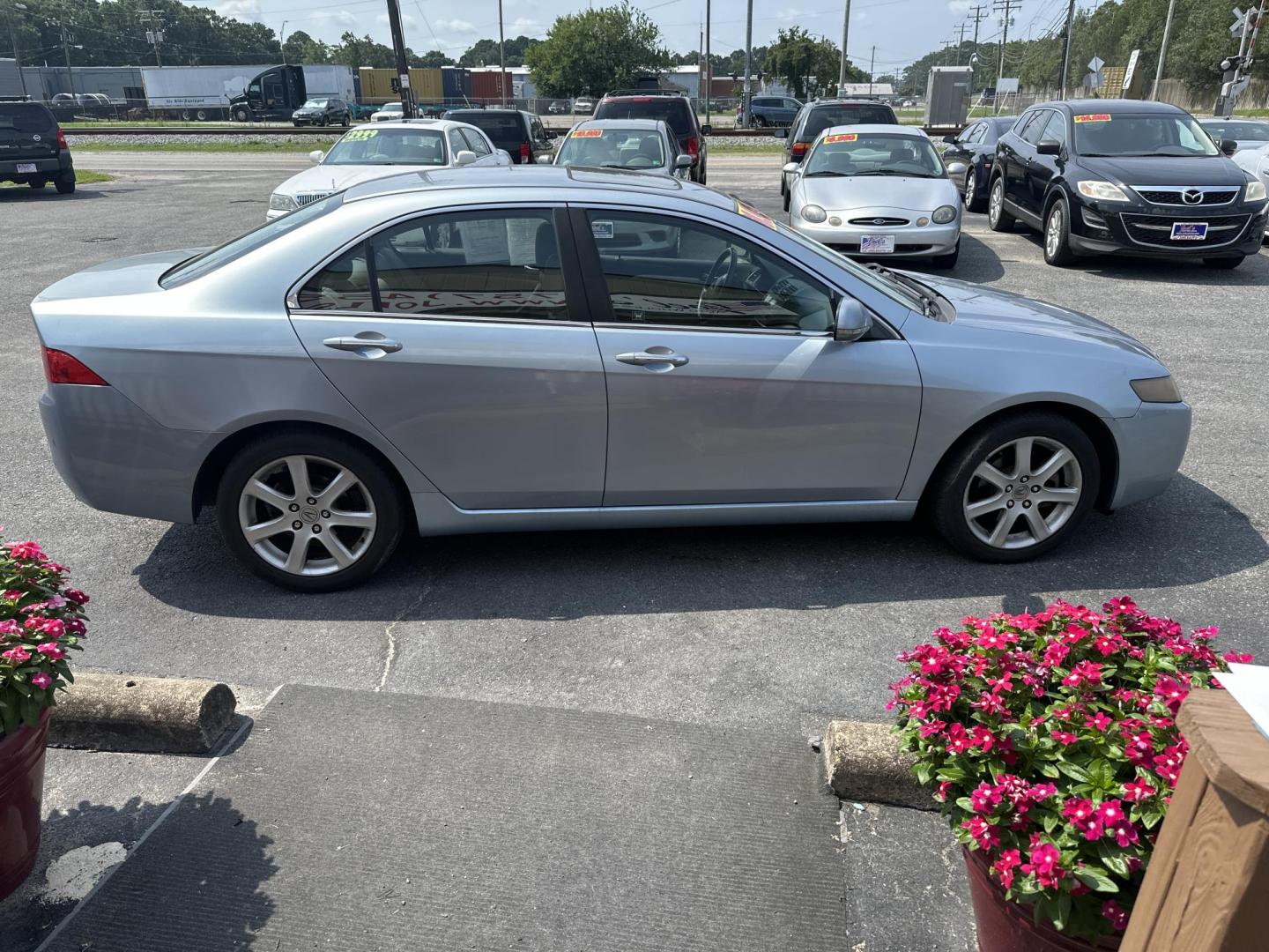 2004 Blue Acura TSX 5-speed AT (JH4CL96894C) with an 2.4L L4 DOHC 16V engine, 5-Speed Automatic Overdrive transmission, located at 5700 Curlew Drive, Norfolk, VA, 23502, (757) 455-6330, 36.841885, -76.209412 - Photo#3