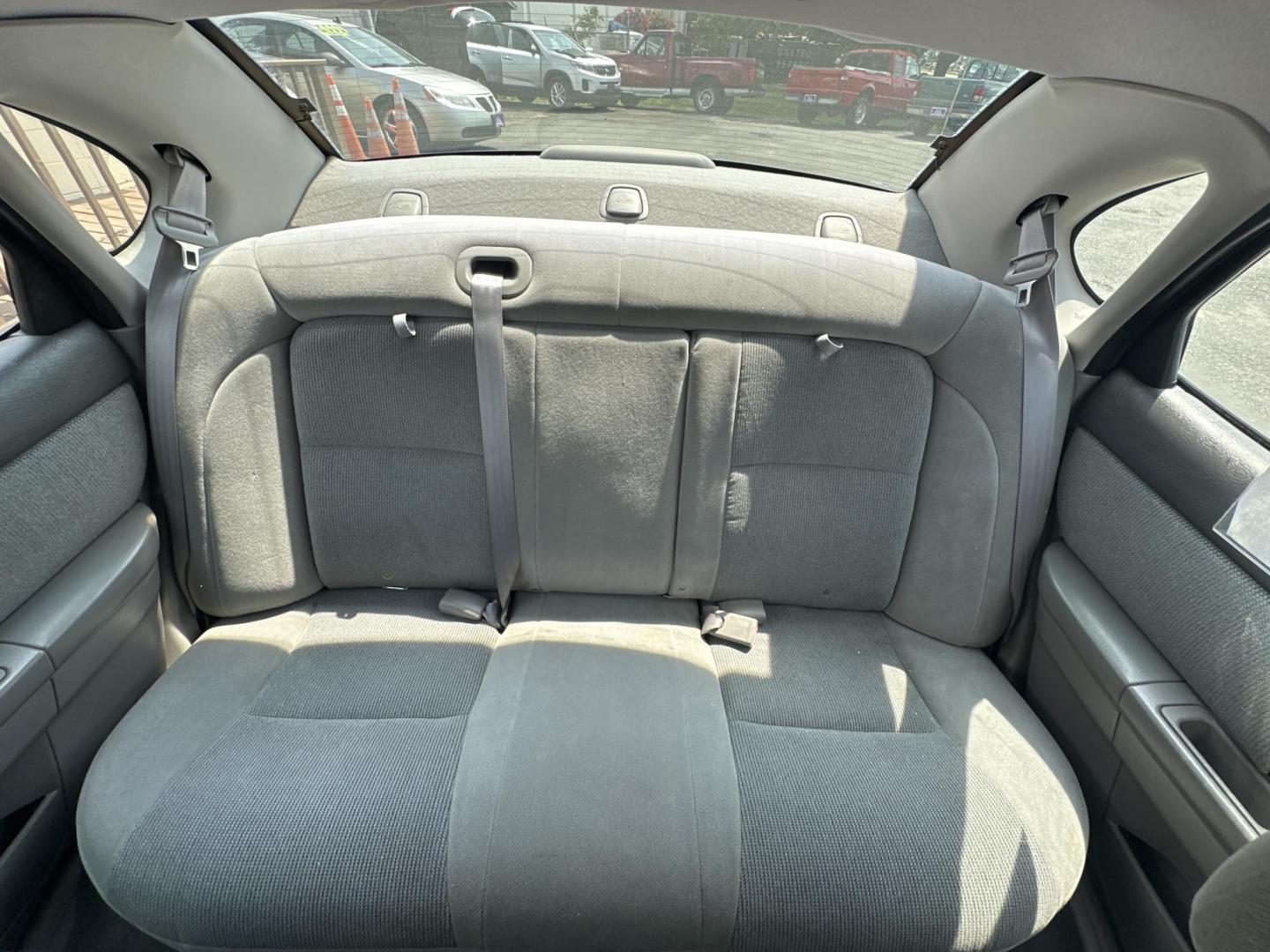 2002 Blue Ford Taurus SES Deluxe (1FAFP55UX2A) with an 3.0L V6 OHV 12V engine, 4-Speed Automatic Overdrive transmission, located at 5700 Curlew Drive, Norfolk, VA, 23502, (757) 455-6330, 36.841885, -76.209412 - Photo#8