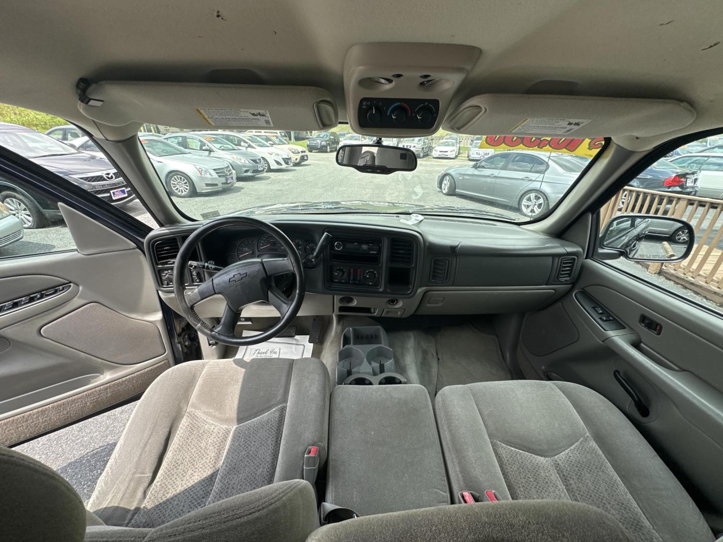 2004 Blue Chevrolet Suburban 1500 2WD (3GNEC16Z64G) with an 5.3L V8 OHV 16V FFV engine, 4-Speed Automatic Overdrive transmission, located at 5700 Curlew Drive, Norfolk, VA, 23502, (757) 455-6330, 36.841885, -76.209412 - Photo#6