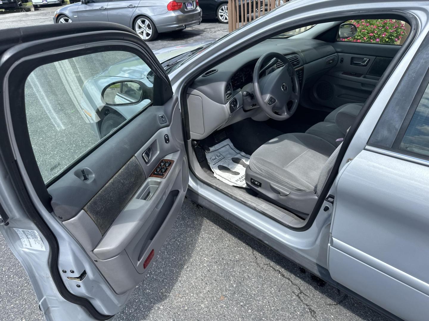 2003 Mercury Sable GS (1MEFM50U53G) with an 3.0L V6 OHV 12V engine, 4-Speed Automatic Overdrive transmission, located at 5700 Curlew Drive, Norfolk, VA, 23502, (757) 455-6330, 36.841885, -76.209412 - Photo#5